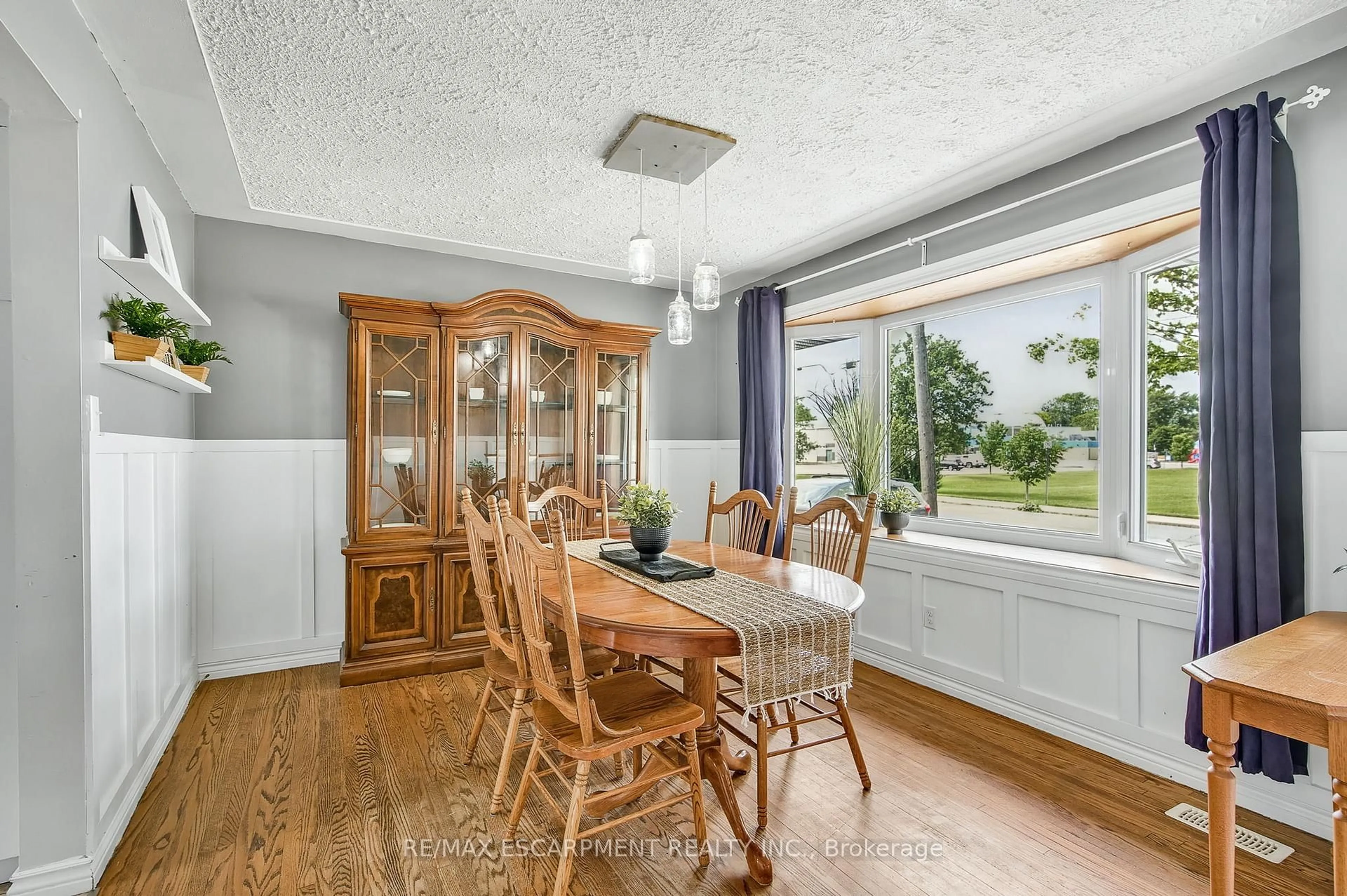 Dining room, unknown for 50 Sandalwood Ave, Hamilton Ontario L8T 2E3