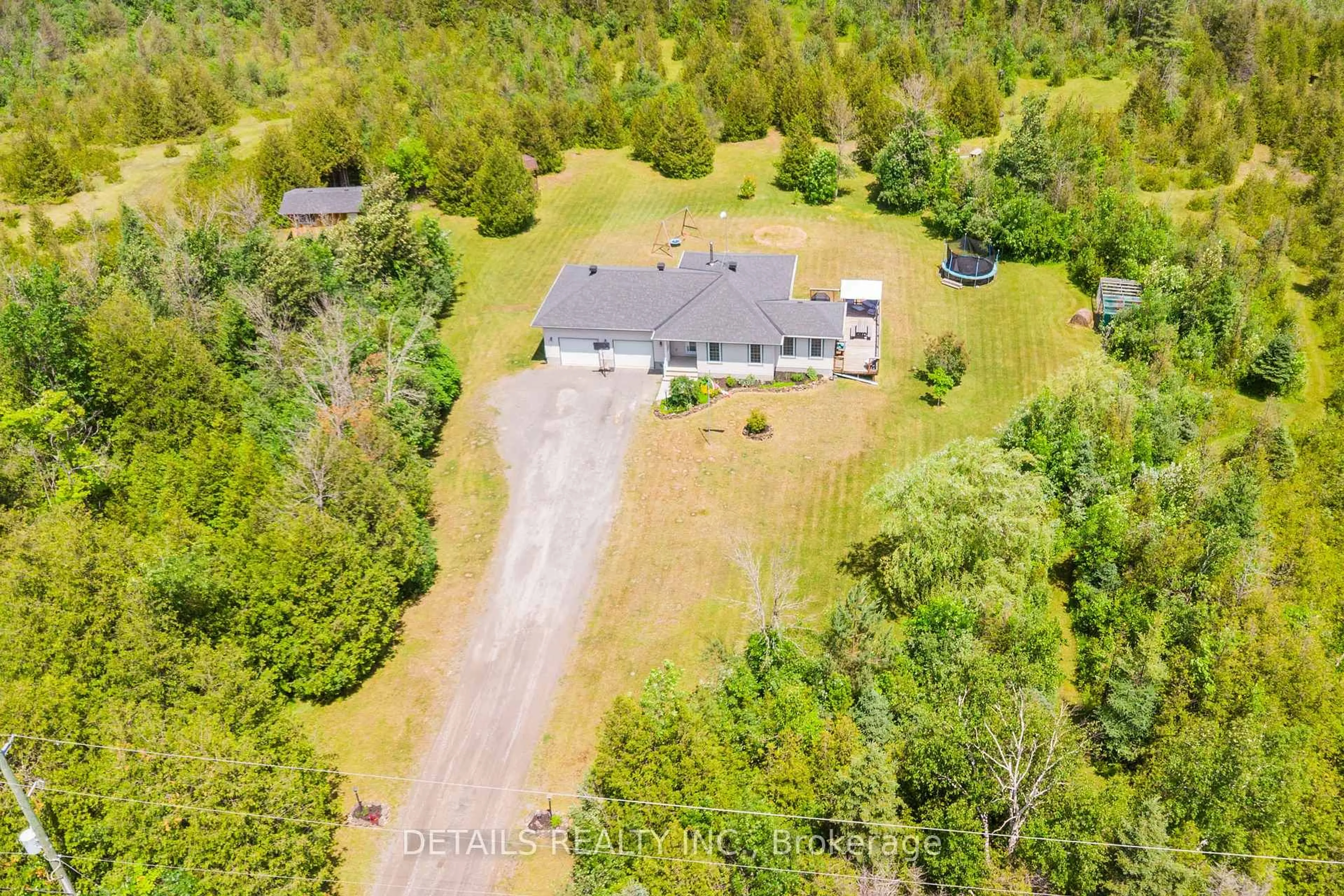 A pic from outside/outdoor area/front of a property/back of a property/a pic from drone, unknown for 3721 Ashton Station Rd, Ashton Ontario K0A 1B0