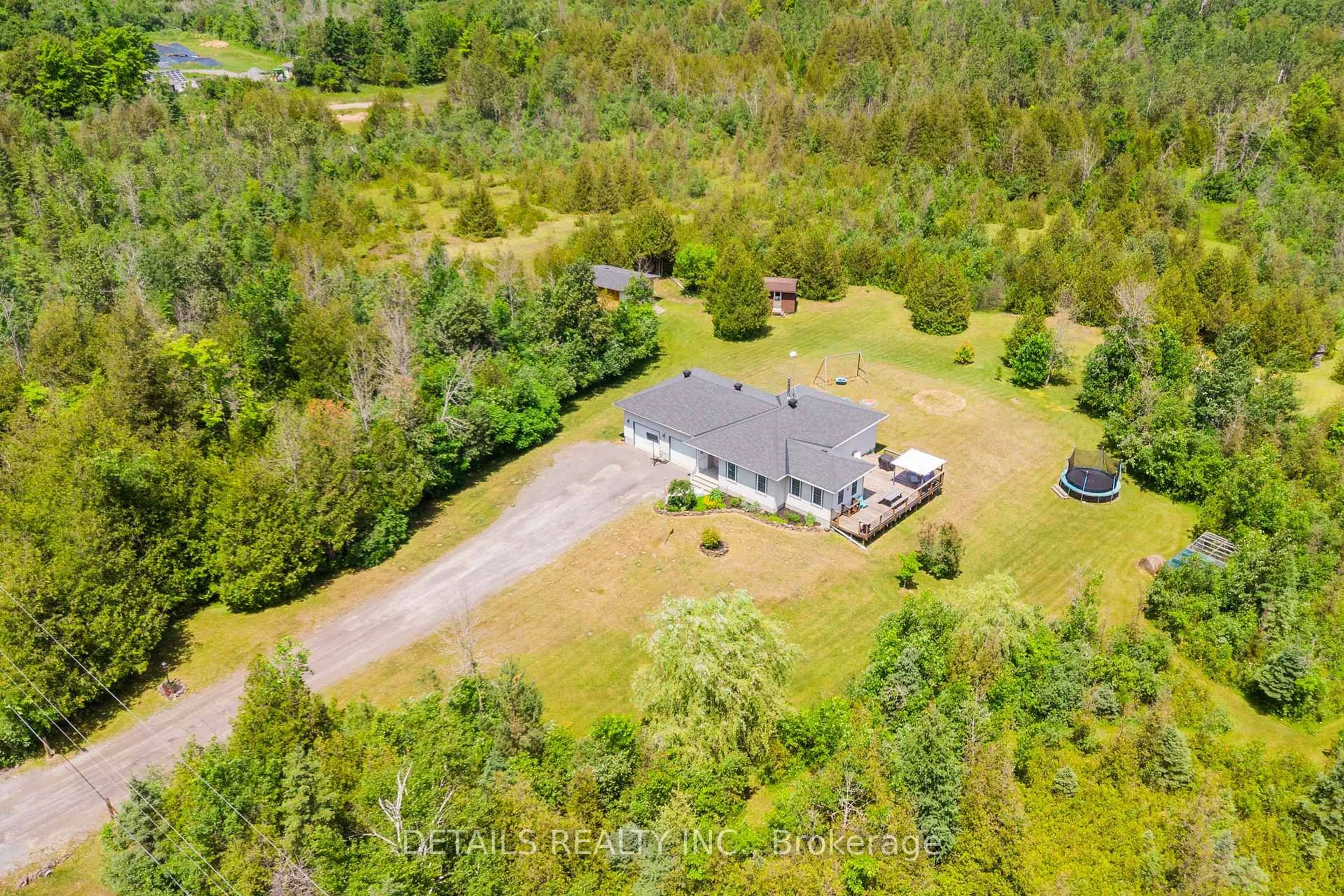 A pic from outside/outdoor area/front of a property/back of a property/a pic from drone, unknown for 3721 Ashton Station Rd, Ashton Ontario K0A 1B0