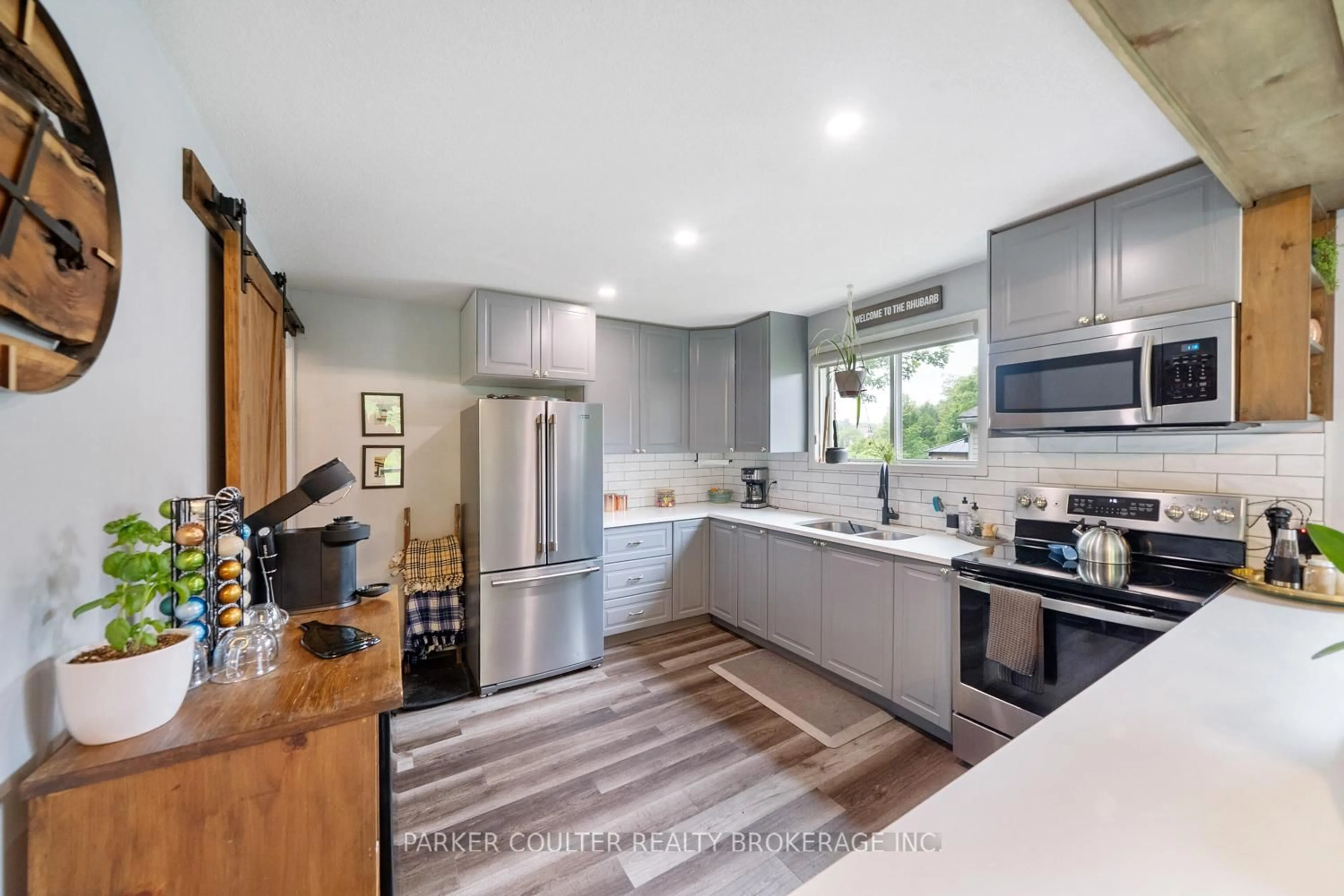 Open concept kitchen, unknown for 21 Louisa St, Parry Sound Ontario P2A 2V3