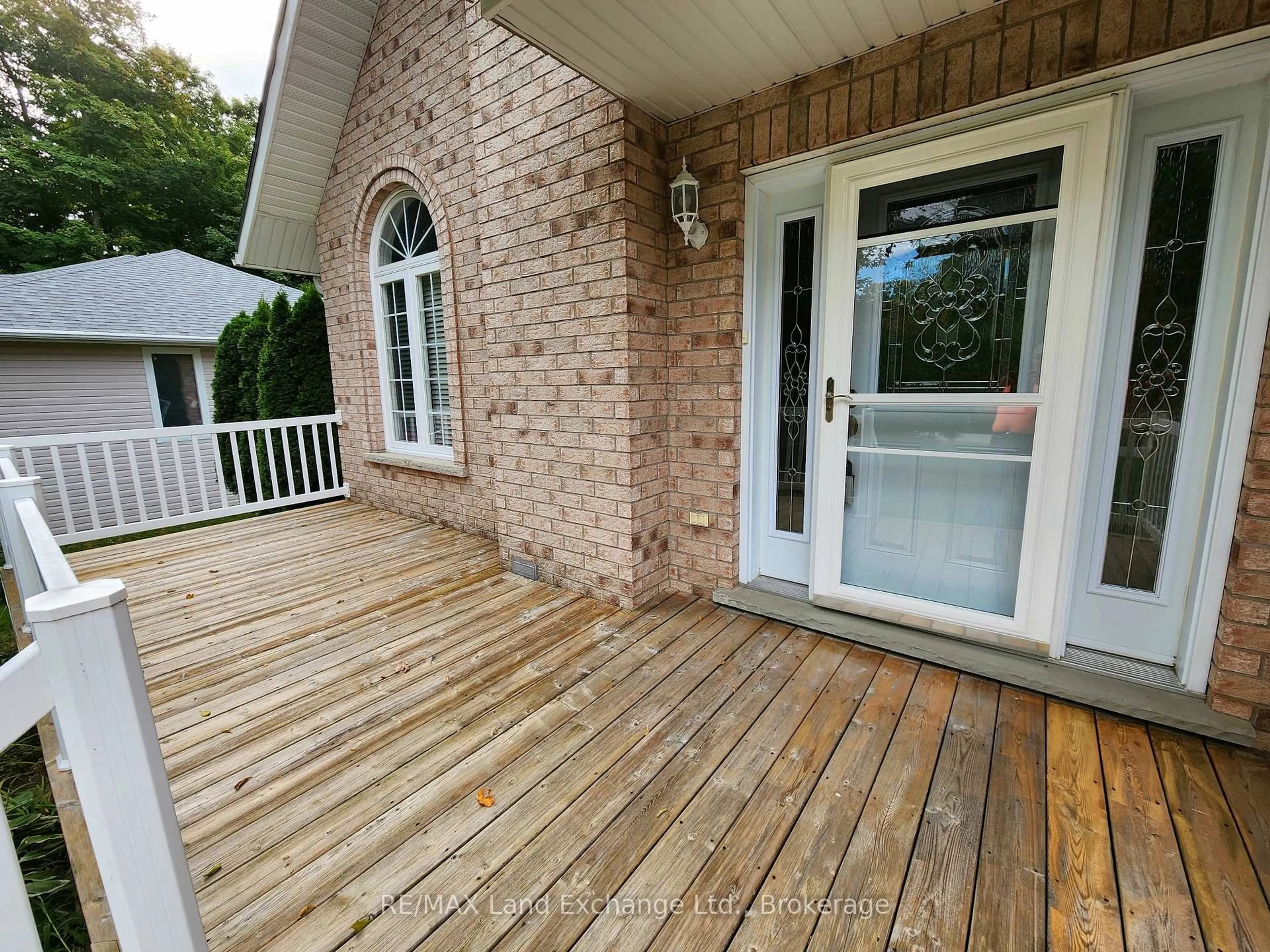 Unknown for 207 Birch Cres, Huron-Kinloss Ontario N0G 2R0