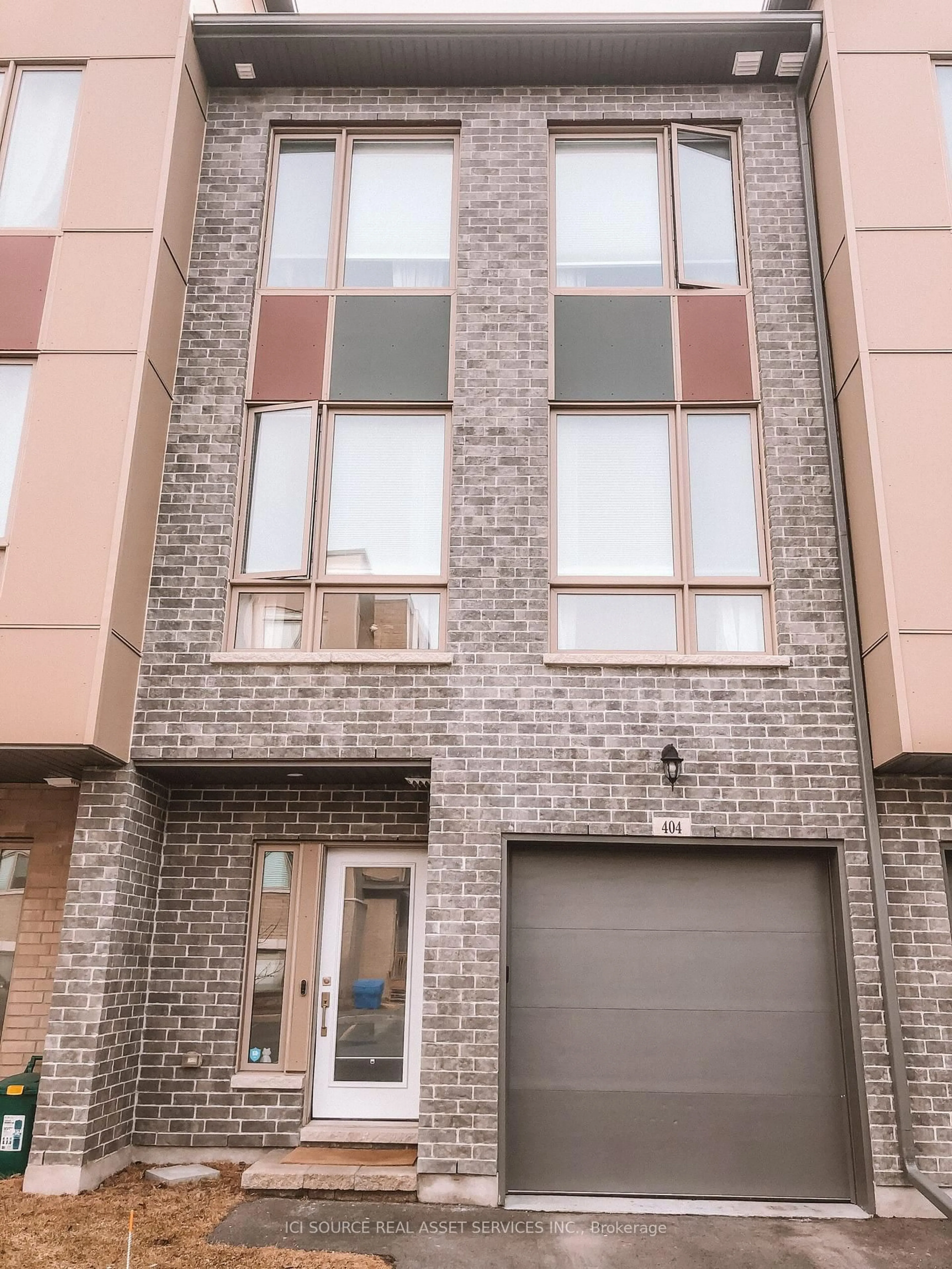 Home with brick exterior material, street for 404 Terravita Private, Ottawa Ontario K1V 2R9