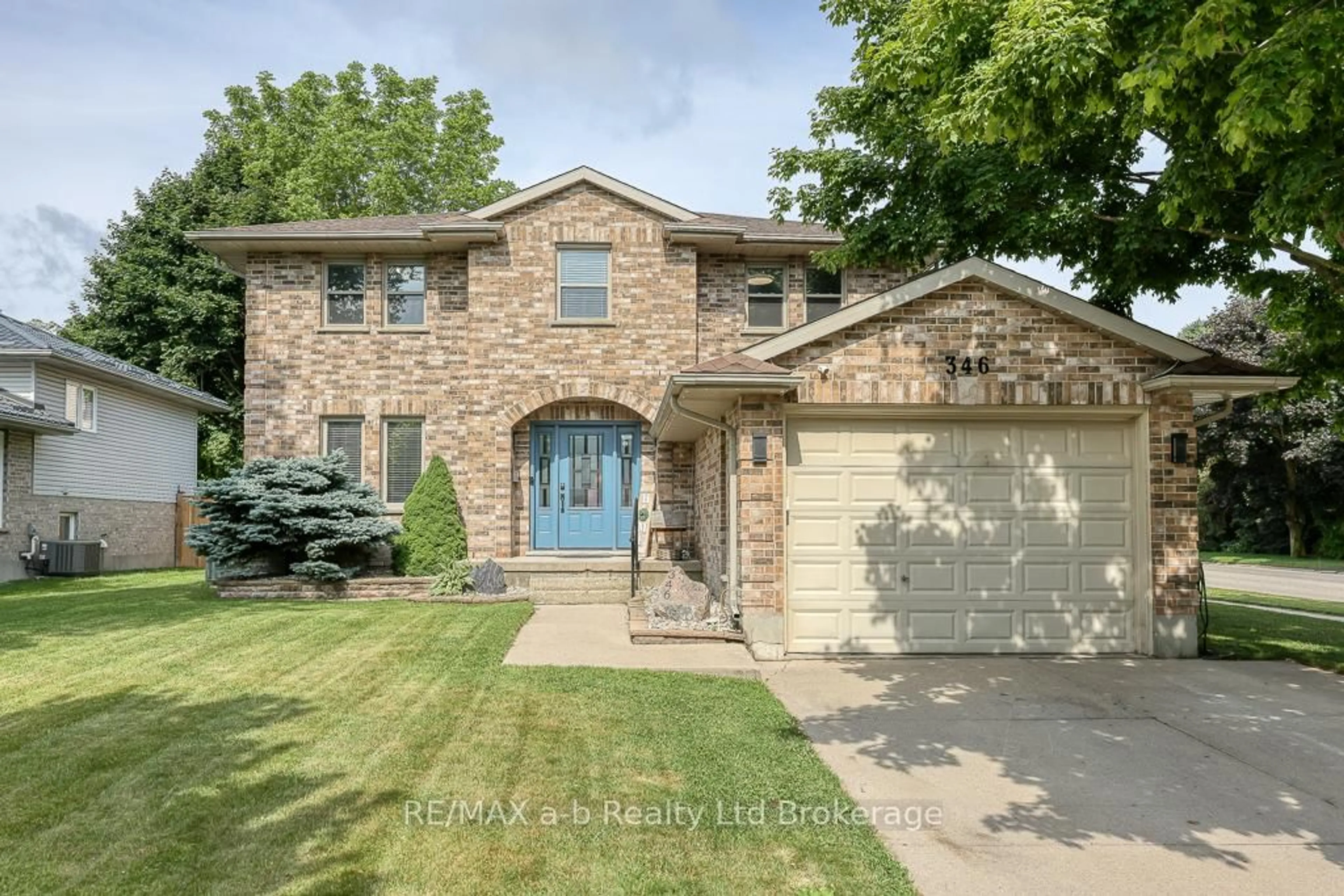 Home with brick exterior material, street for 346 Riverview Dr, Strathroy-Caradoc Ontario N7G 4B7