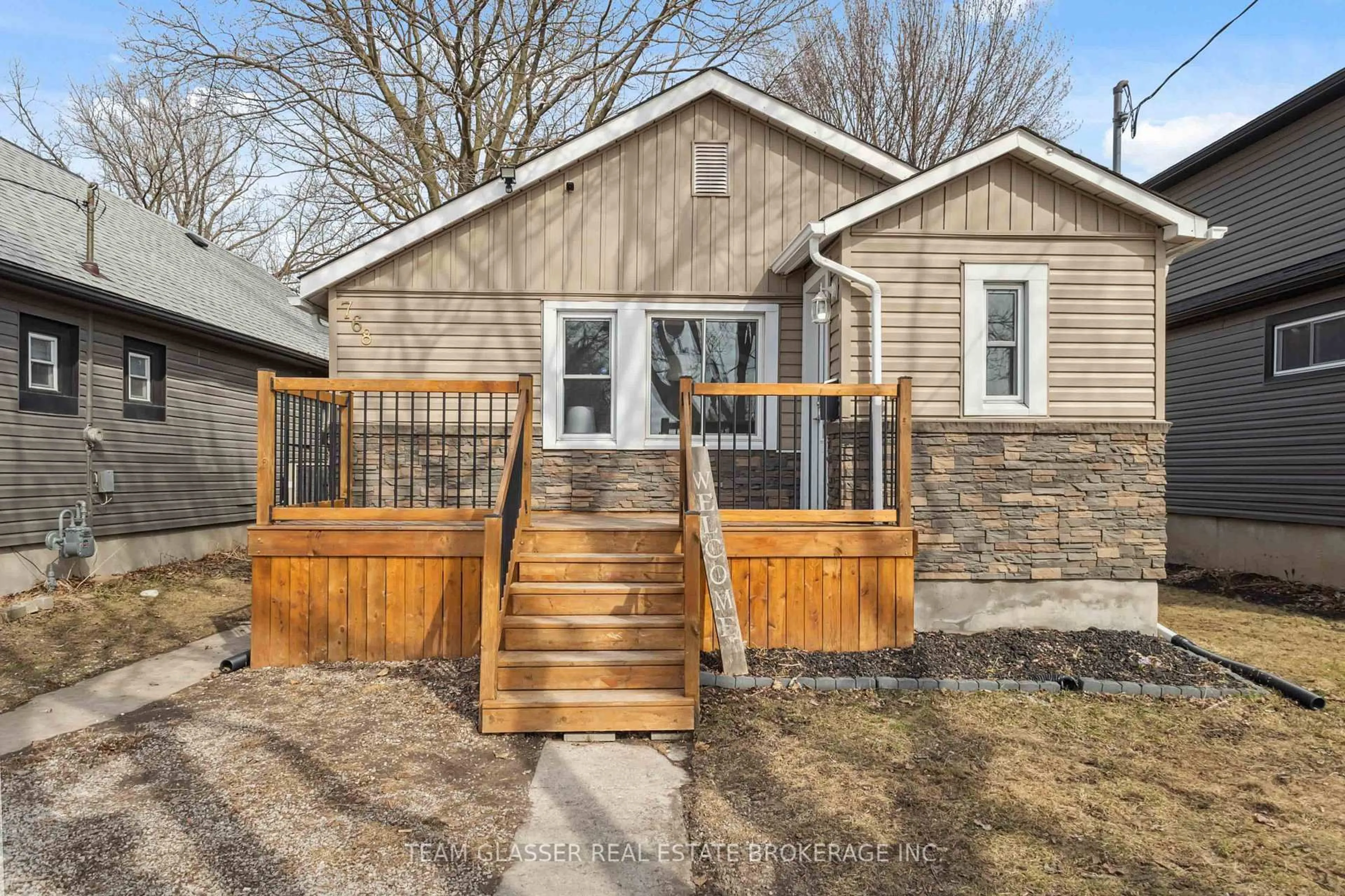 Unknown for 768 GLASGOW St, London East Ontario N5Y 1V9