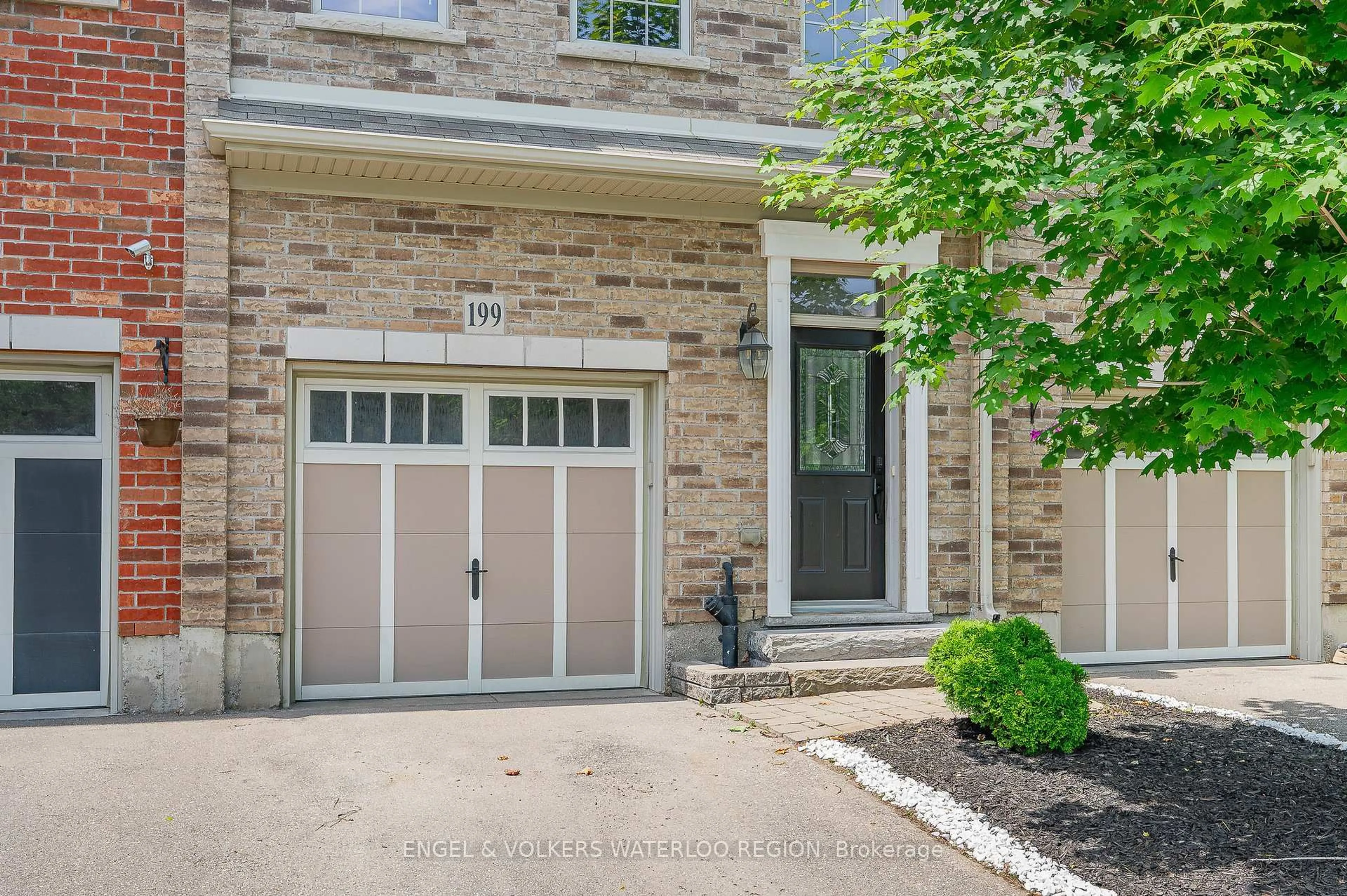 Unknown for 199 St Leger St, Kitchener Ontario N2H 0B3