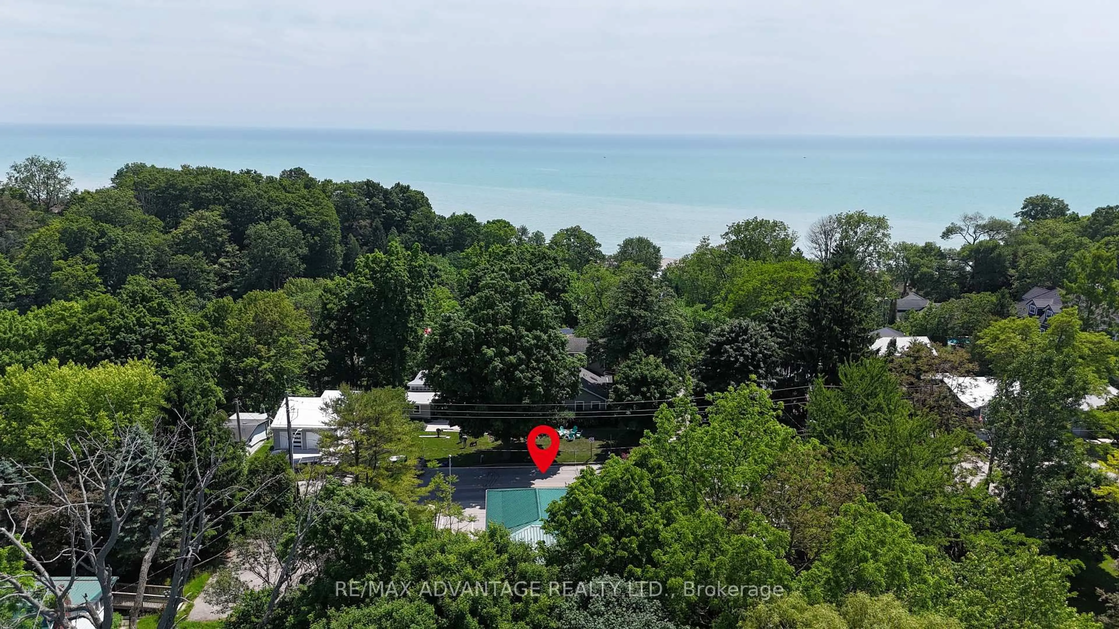 A pic from outside/outdoor area/front of a property/back of a property/a pic from drone, water/lake/river/ocean view for 483 George St, Central Elgin Ontario N5L 1H1