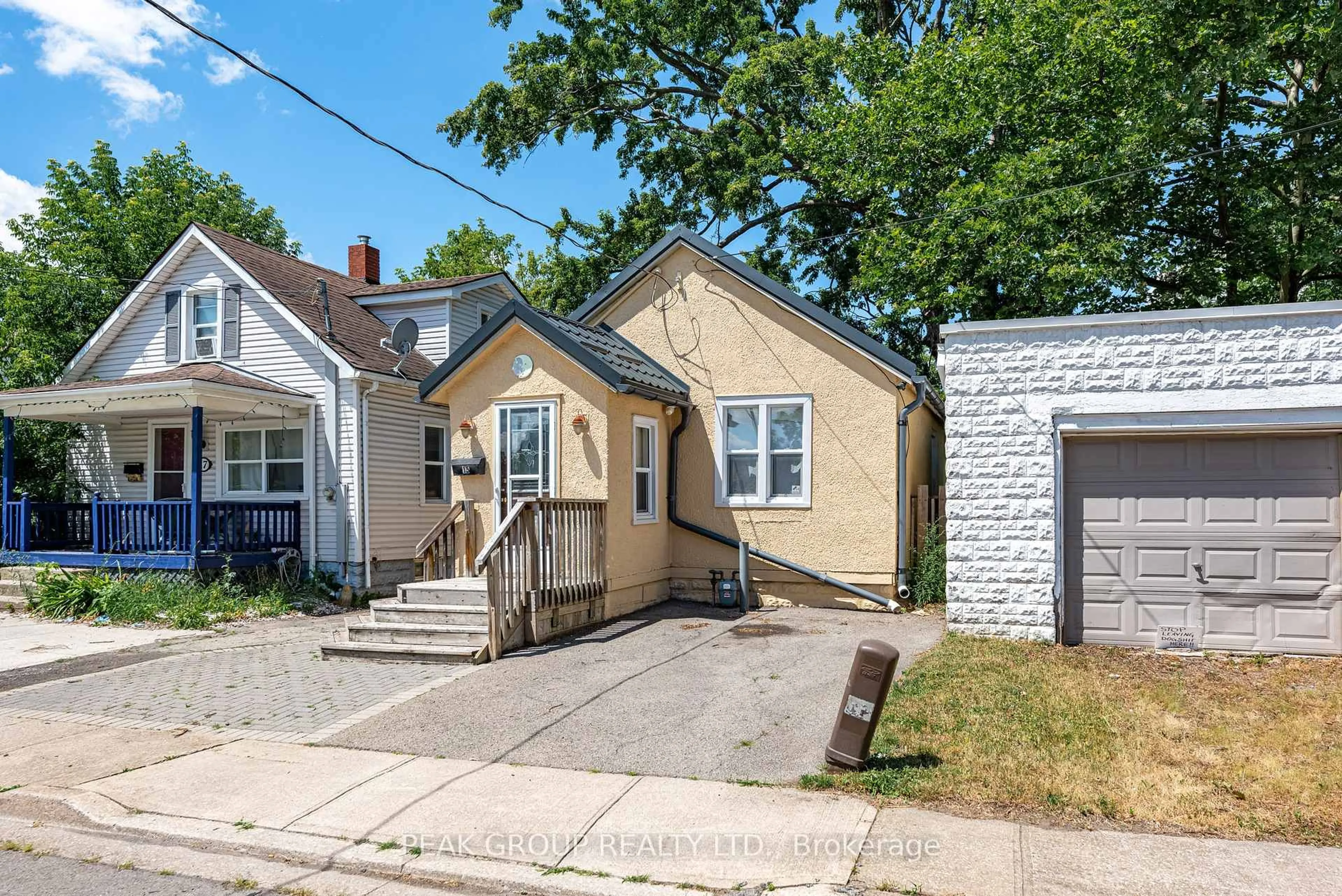 Unknown for 15 Kent St, Welland Ontario L3B 3G9
