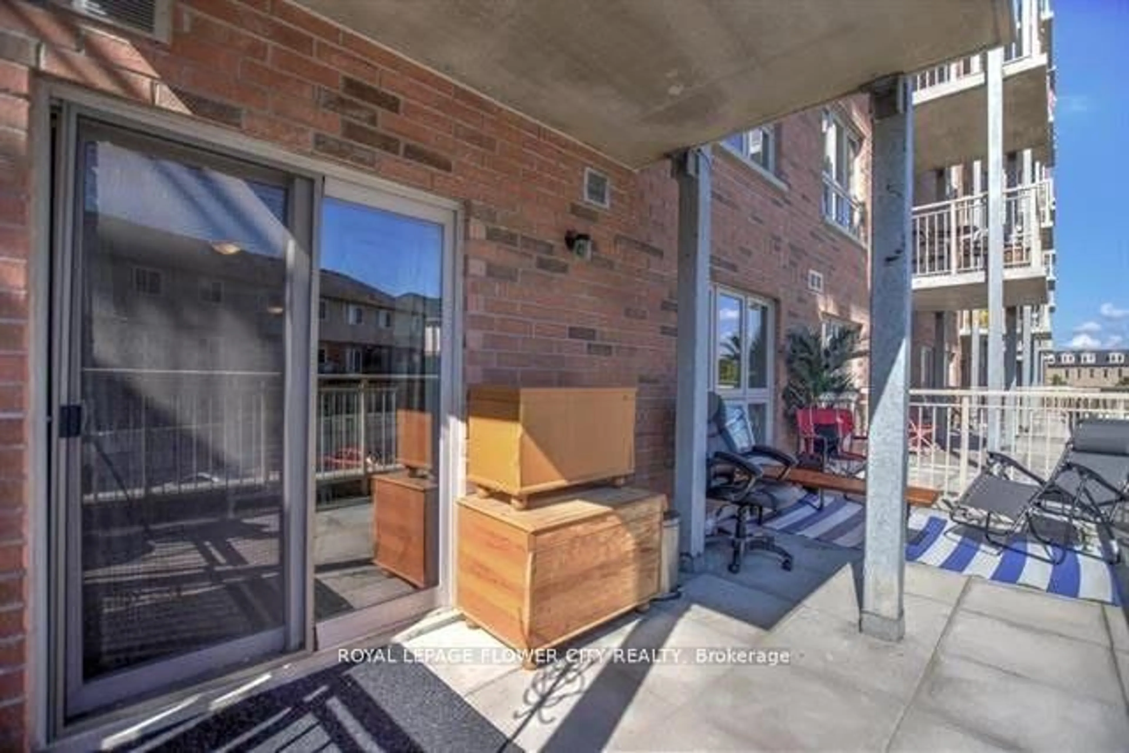 Unknown for 155 Water St #206, Cambridge Ontario N1R 3E3