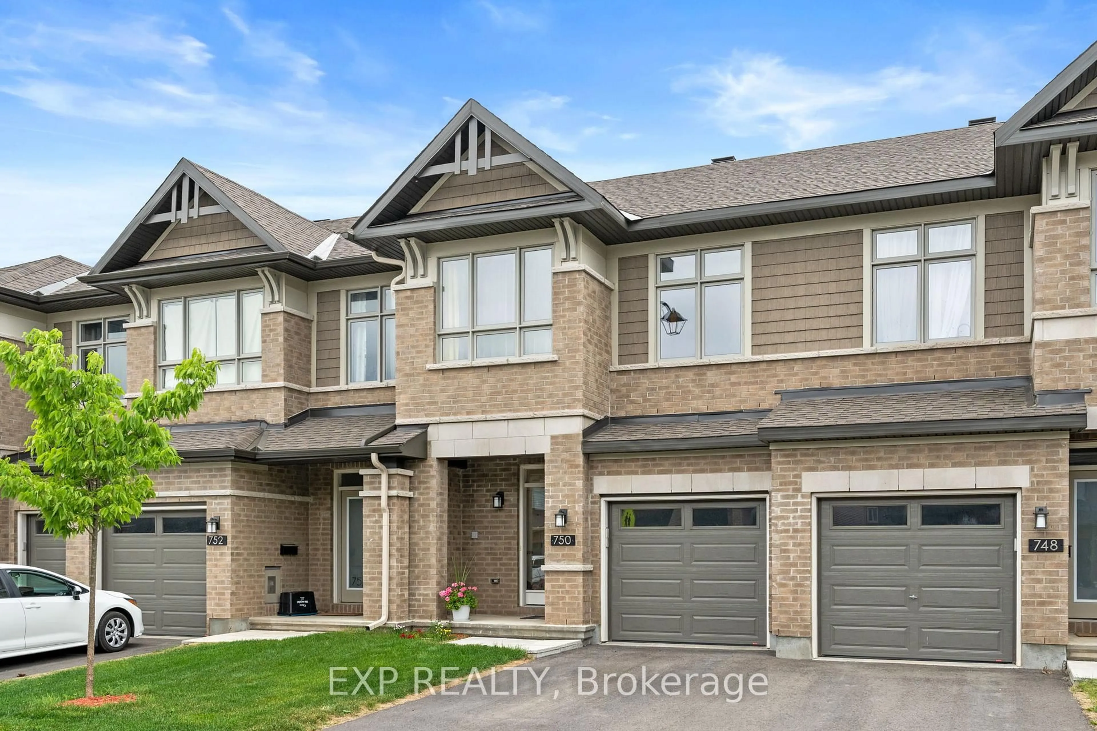 Home with brick exterior material, street for 750 Miikana Rd, Ottawa Ontario K1X 0H6