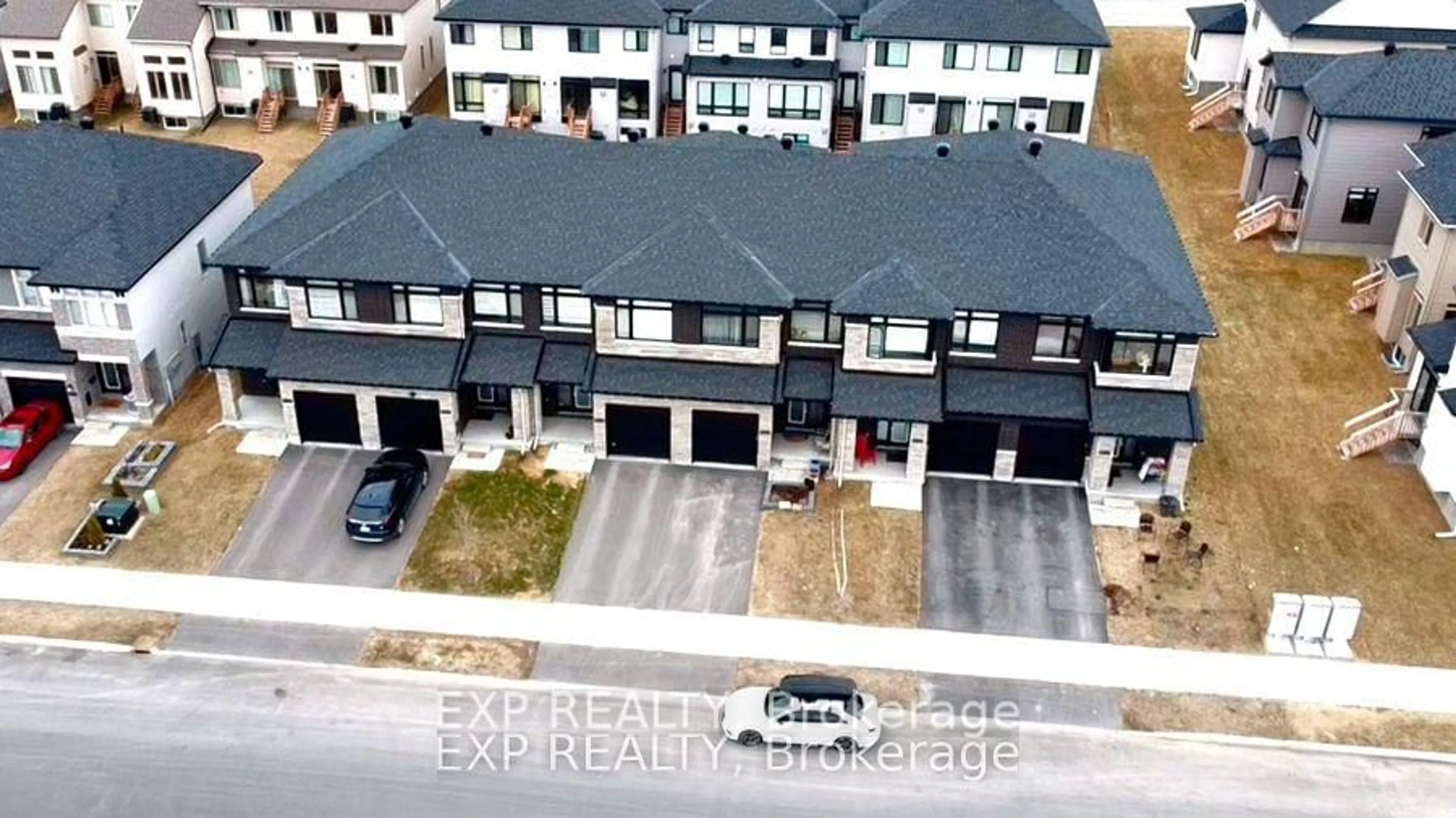 A pic from outside/outdoor area/front of a property/back of a property/a pic from drone, street for 926 Brian Good Ave, Ottawa Ontario K4M 0N7
