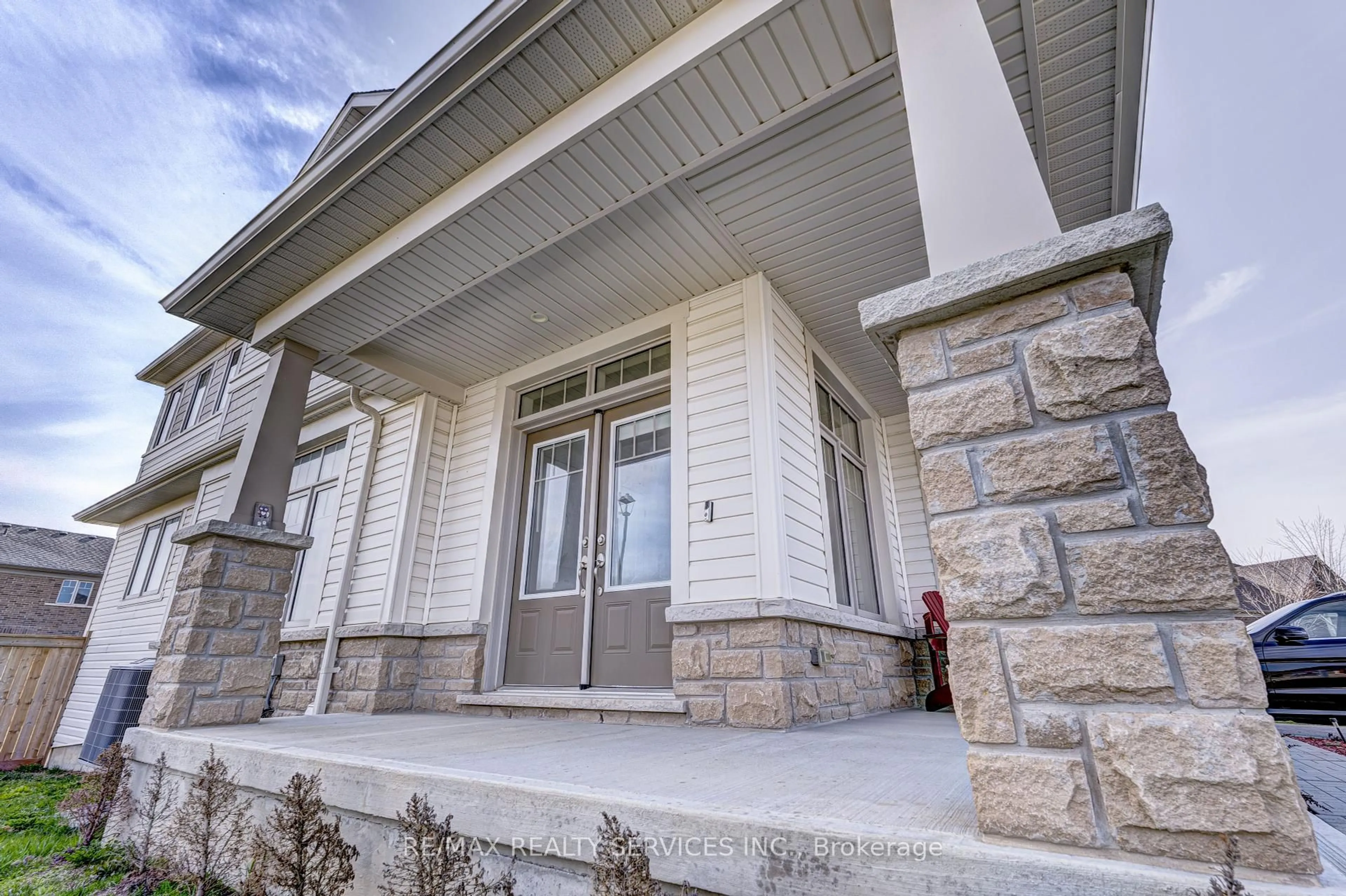 Unknown for 43 Conlin Crt, Centre Wellington Ontario N1M 0H2