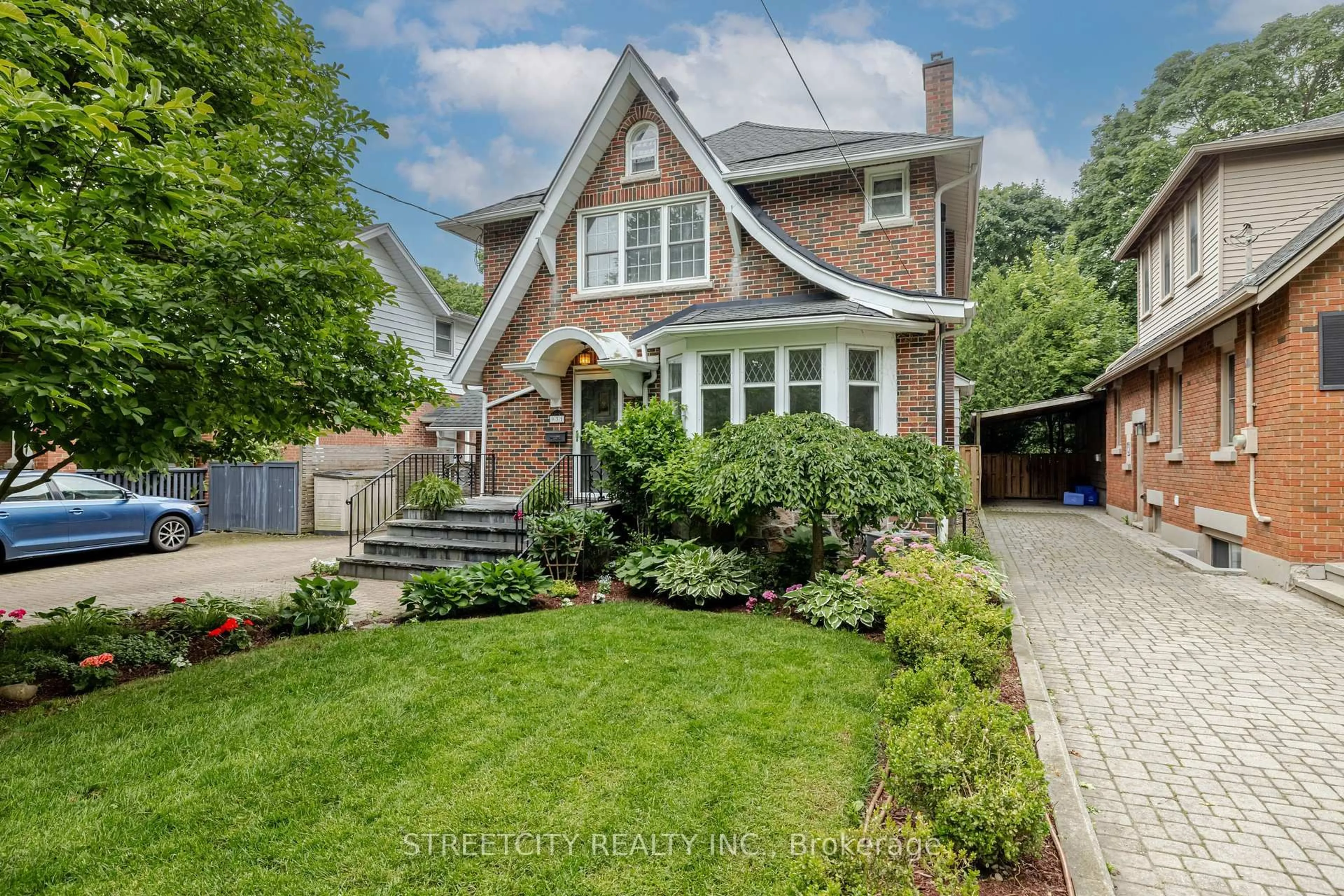 Home with brick exterior material, street for 931 Waterloo St, London East Ontario N6A 3X2