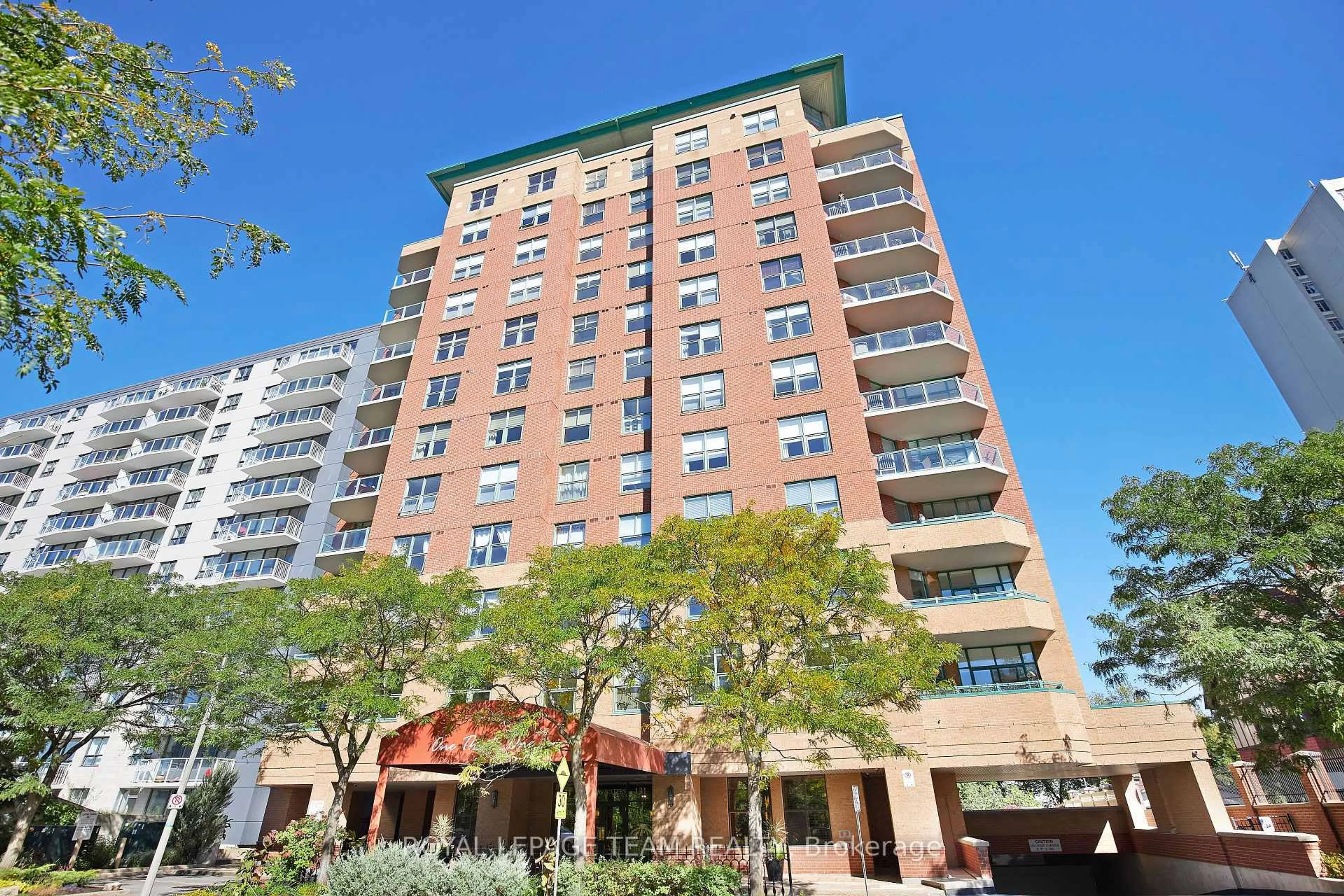 Patio, building for 131 Wurtemburg St #PH1, Ottawa Ontario K1N 1J2
