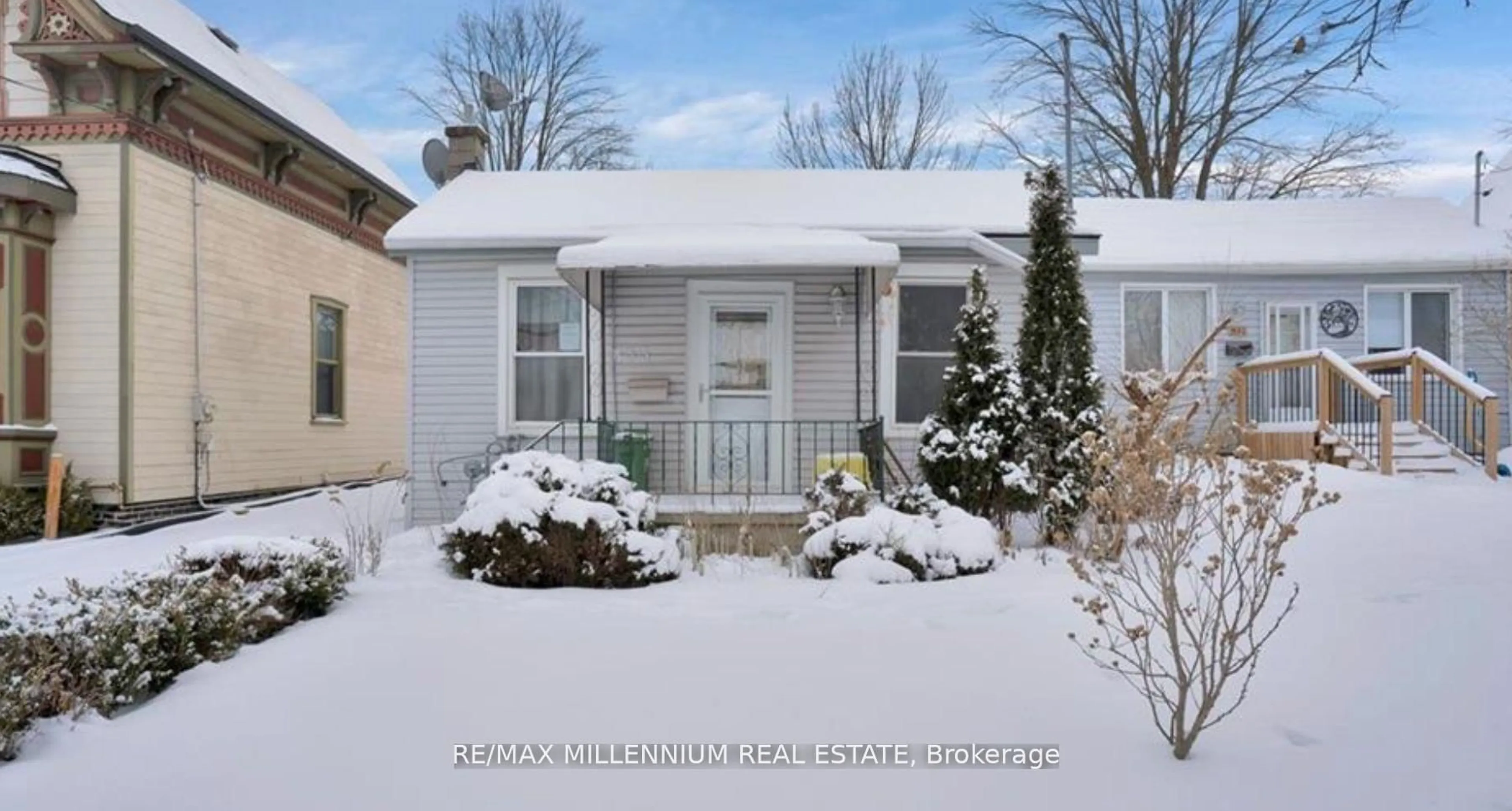 Unknown for 835 Queens Ave, London East Ontario N5W 3H7