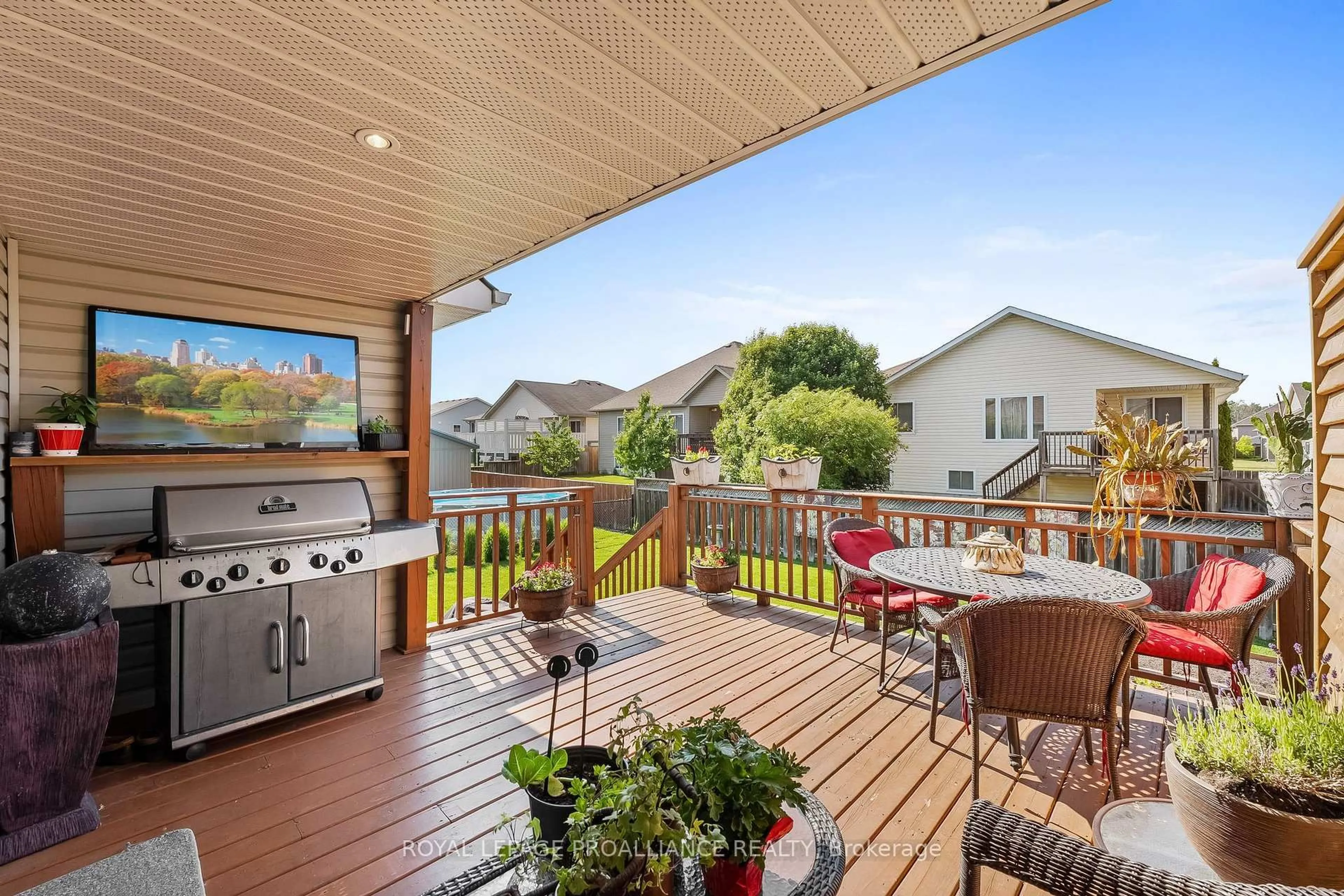 Patio, unknown for 254 Raglan St, Brighton Ontario K0K 1H0