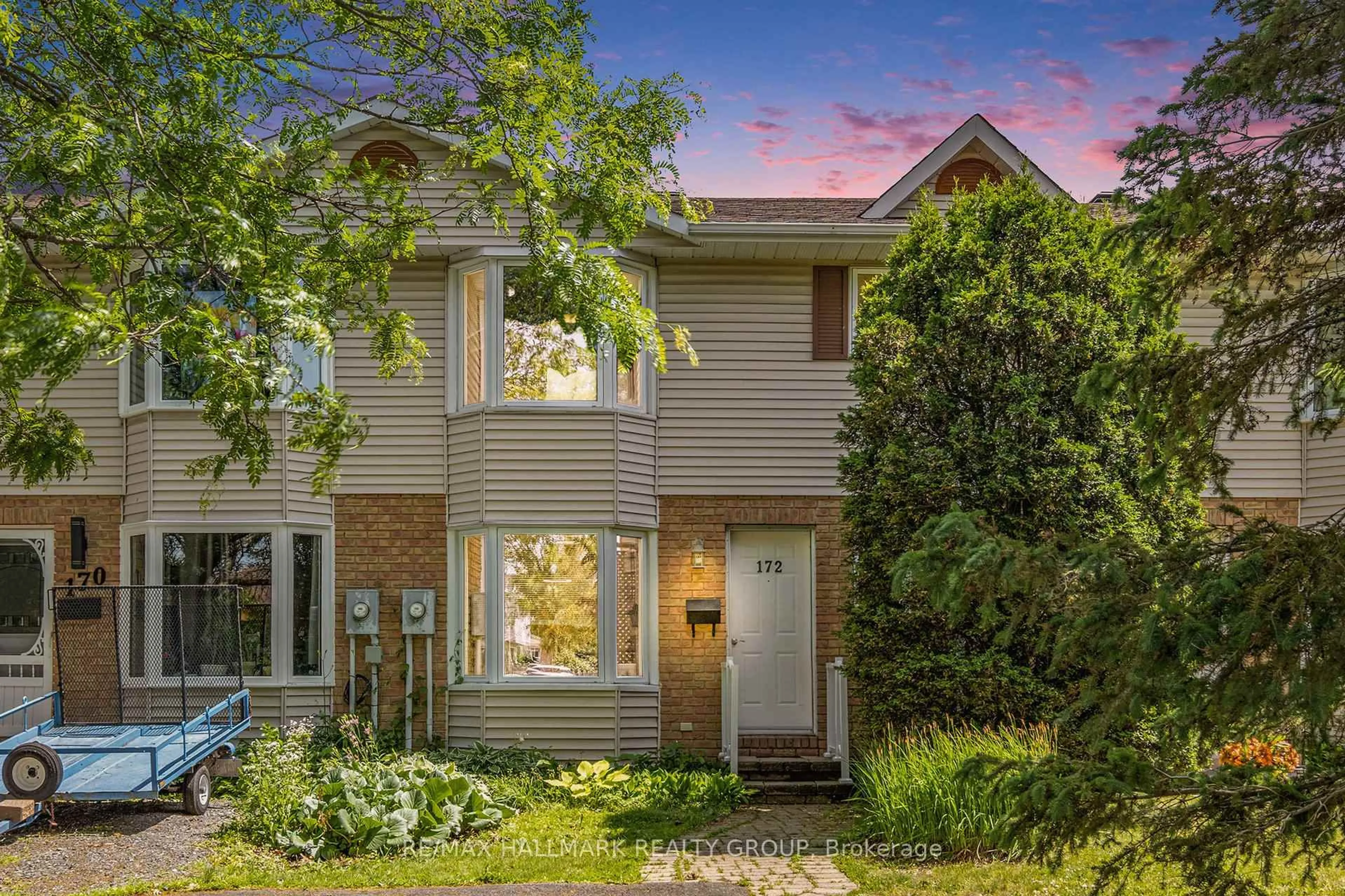 Home with brick exterior material, street for 172 Ellen Ave, Cornwall Ontario K6J 3L7