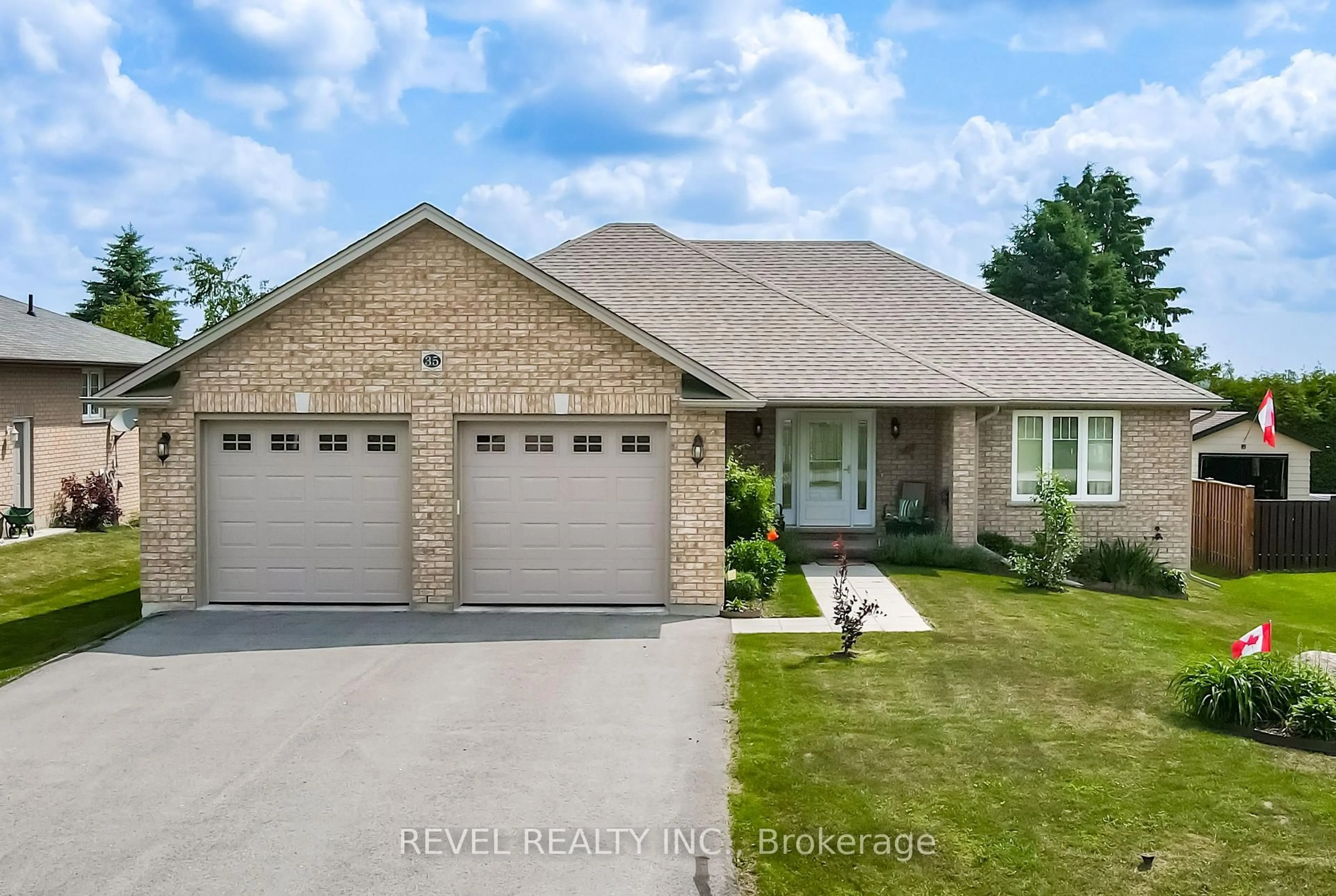 Home with brick exterior material, street for 35 Bruce Cres, Kawartha Lakes Ontario K0M 2M0