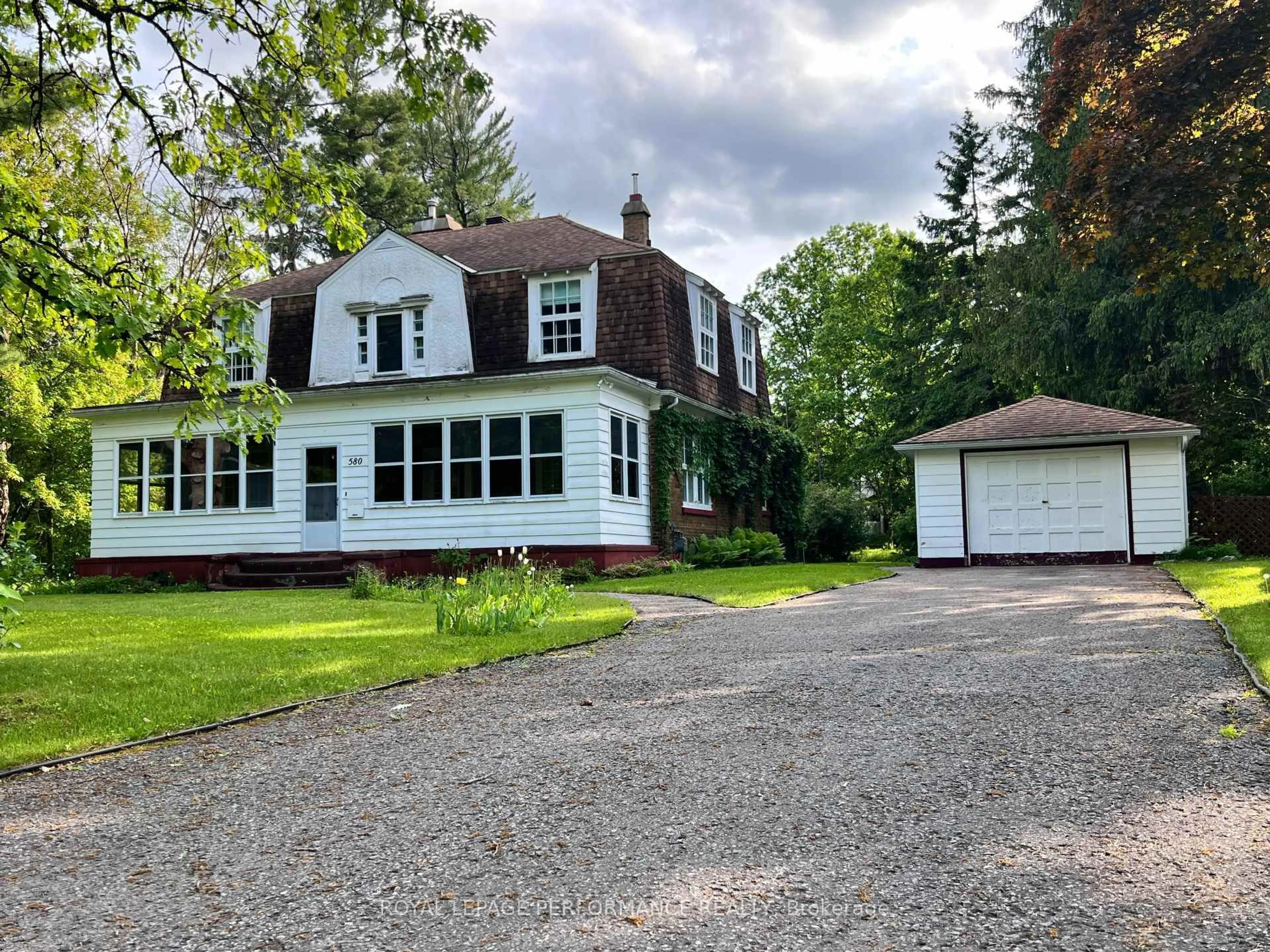 Unknown for 580 Allan St, Hawkesbury Ontario K6A 2M2