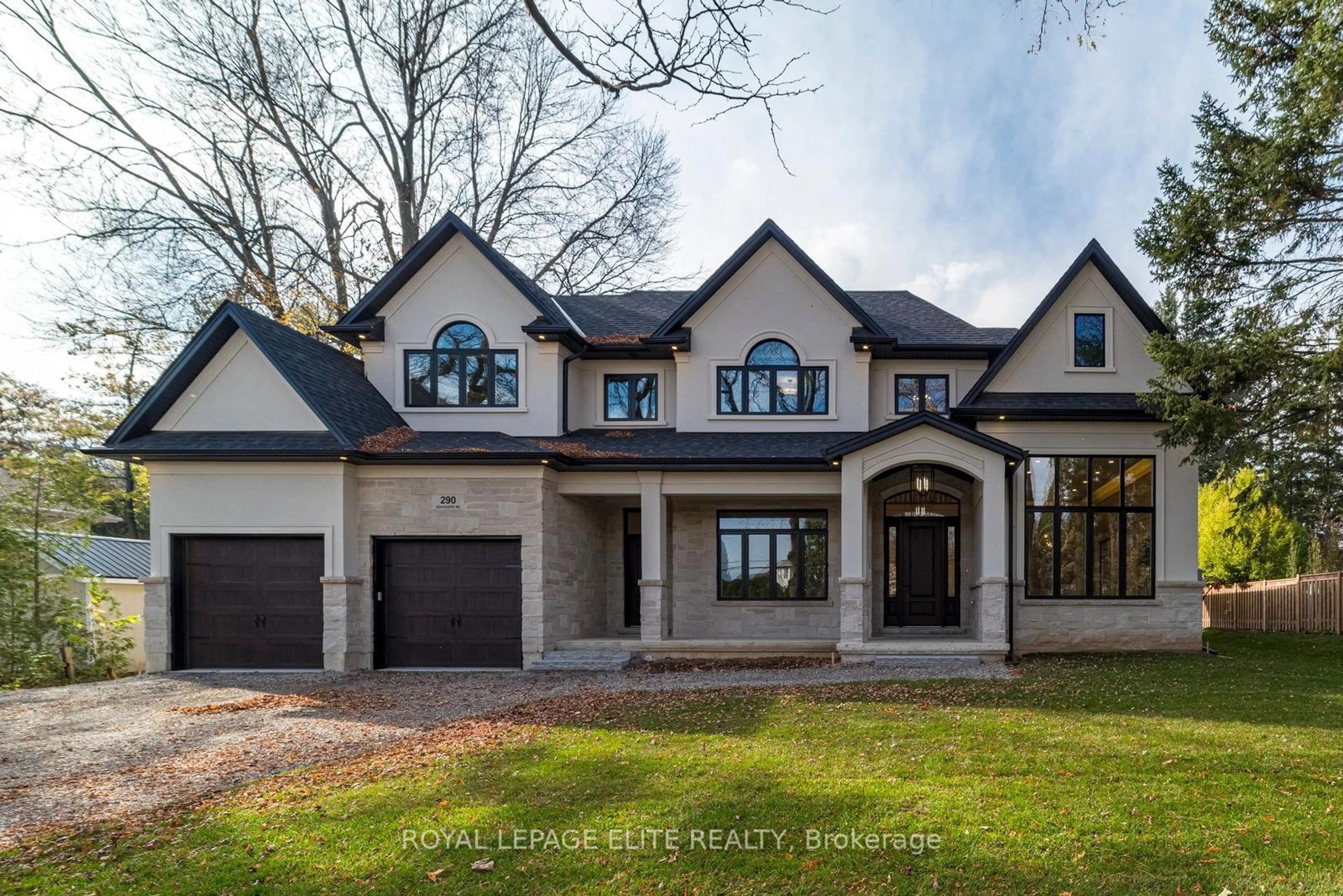 Home with brick exterior material, street for 290 Southcote Rd, Hamilton Ontario L9G 2W1