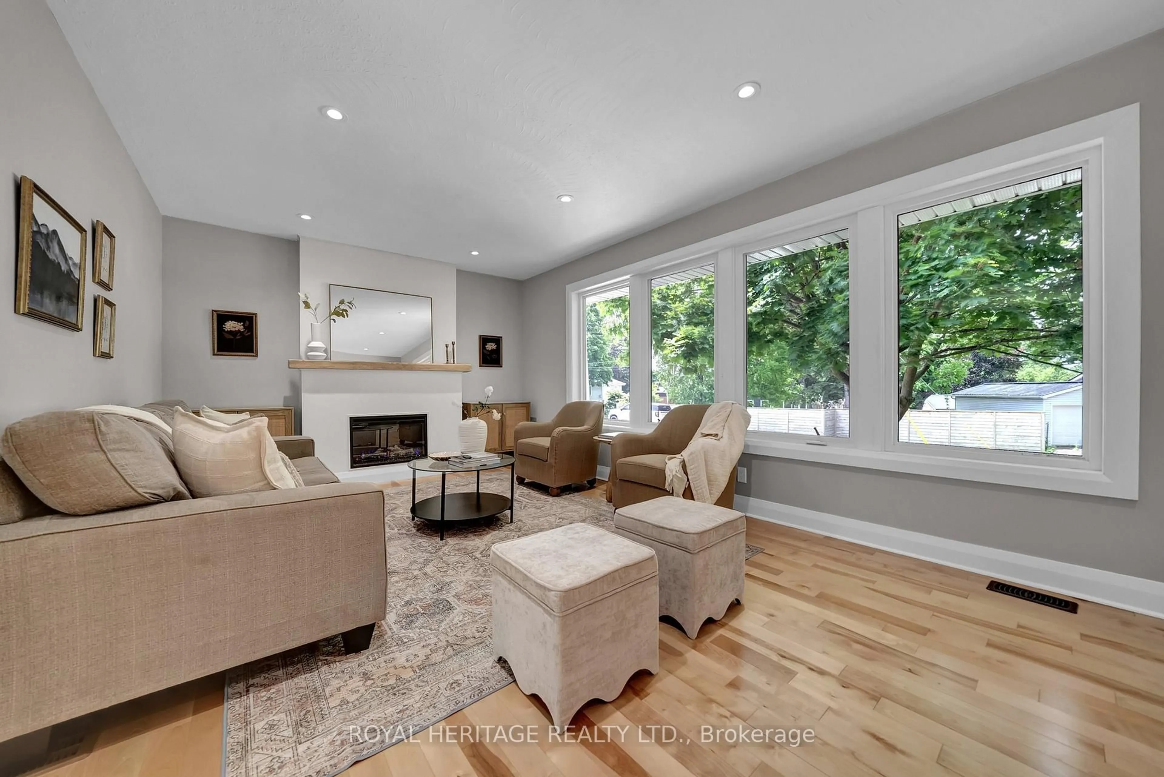 Living room with furniture, unknown for 19 Alfred St, Port Hope Ontario L1A 2W9