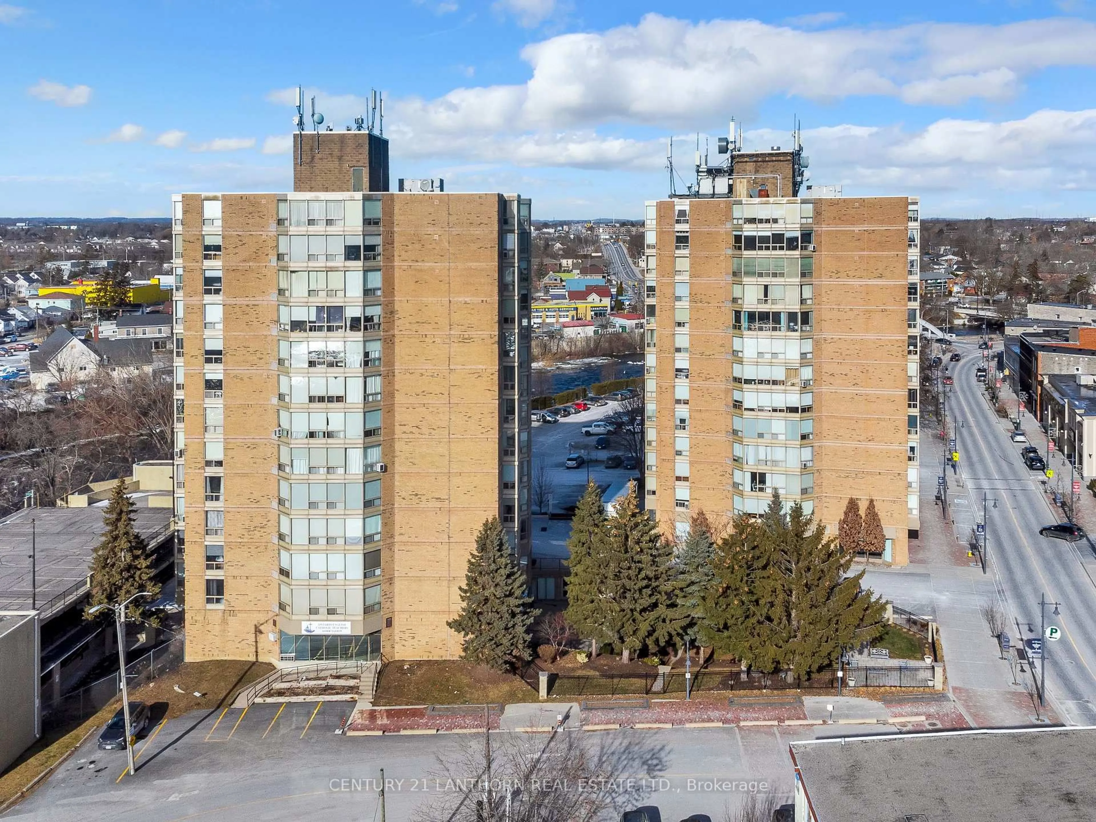 A pic from outside/outdoor area/front of a property/back of a property/a pic from drone, city buildings view from balcony for 350 Front St #205, Belleville Ontario K8N 5M5