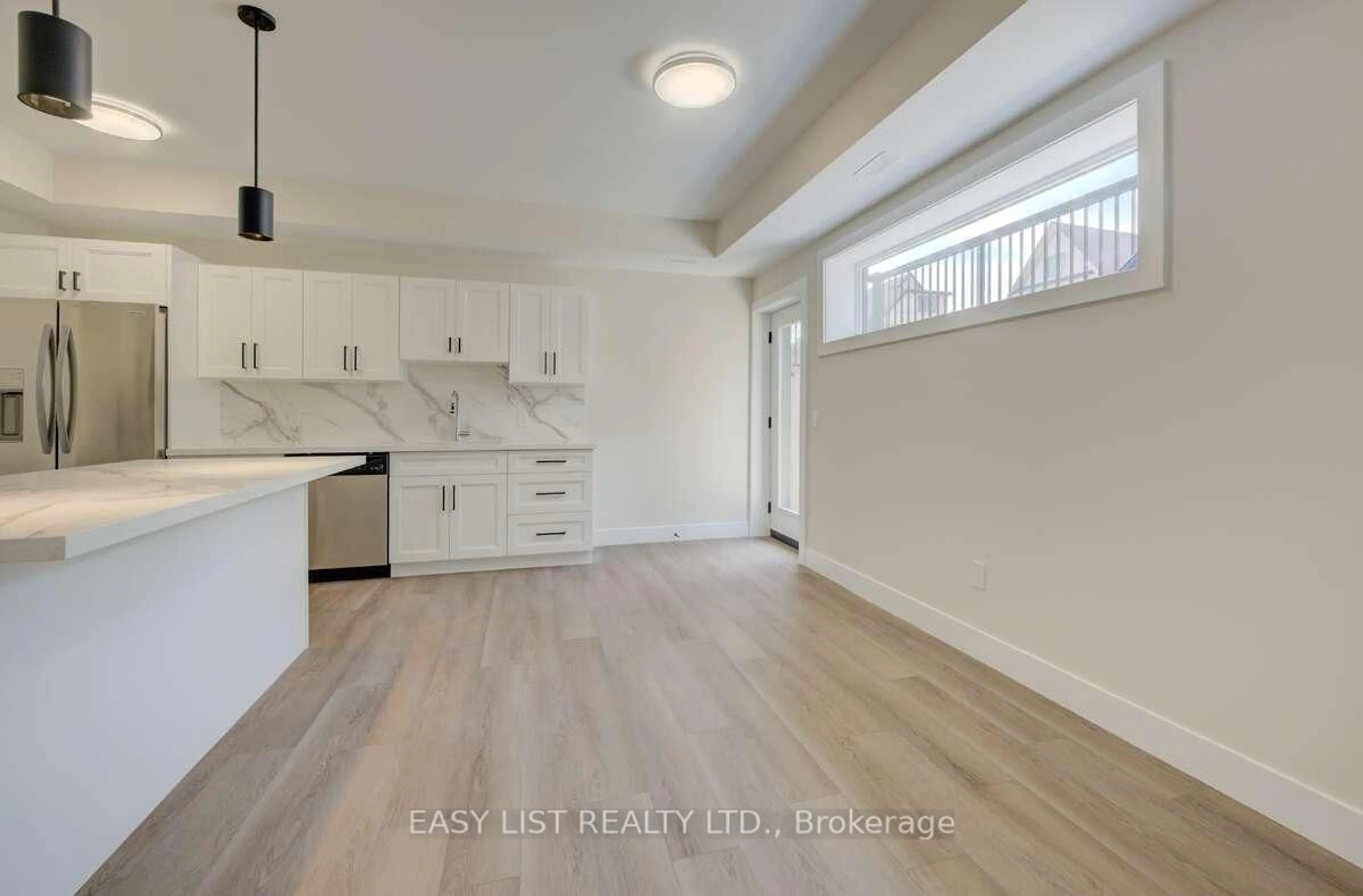 Open concept kitchen, unknown for 17 Peter St #1, Kitchener Ontario N2G 3J5