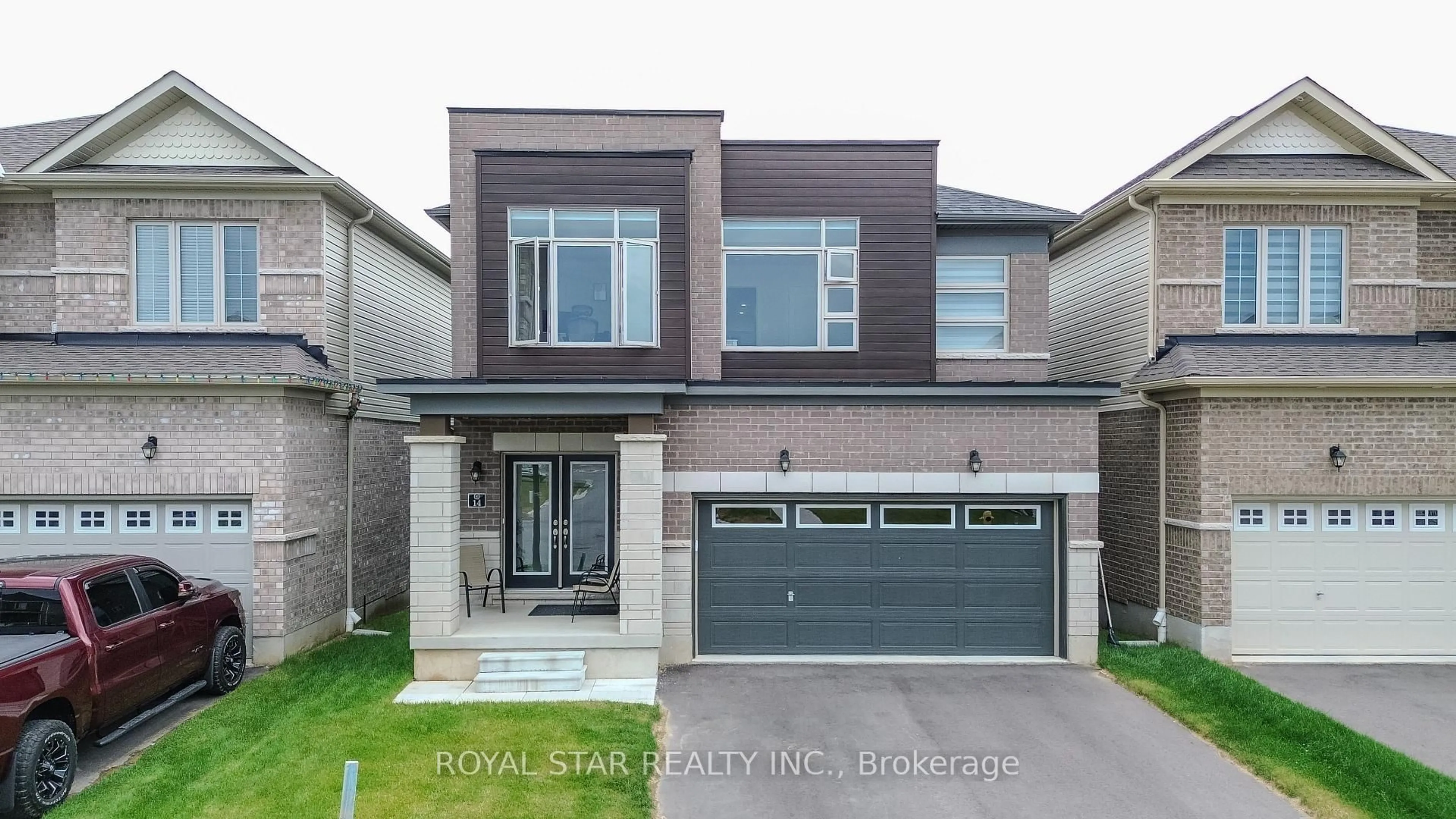 Home with vinyl exterior material, street for 14 Heming St, Brant Ontario N3L 0M5