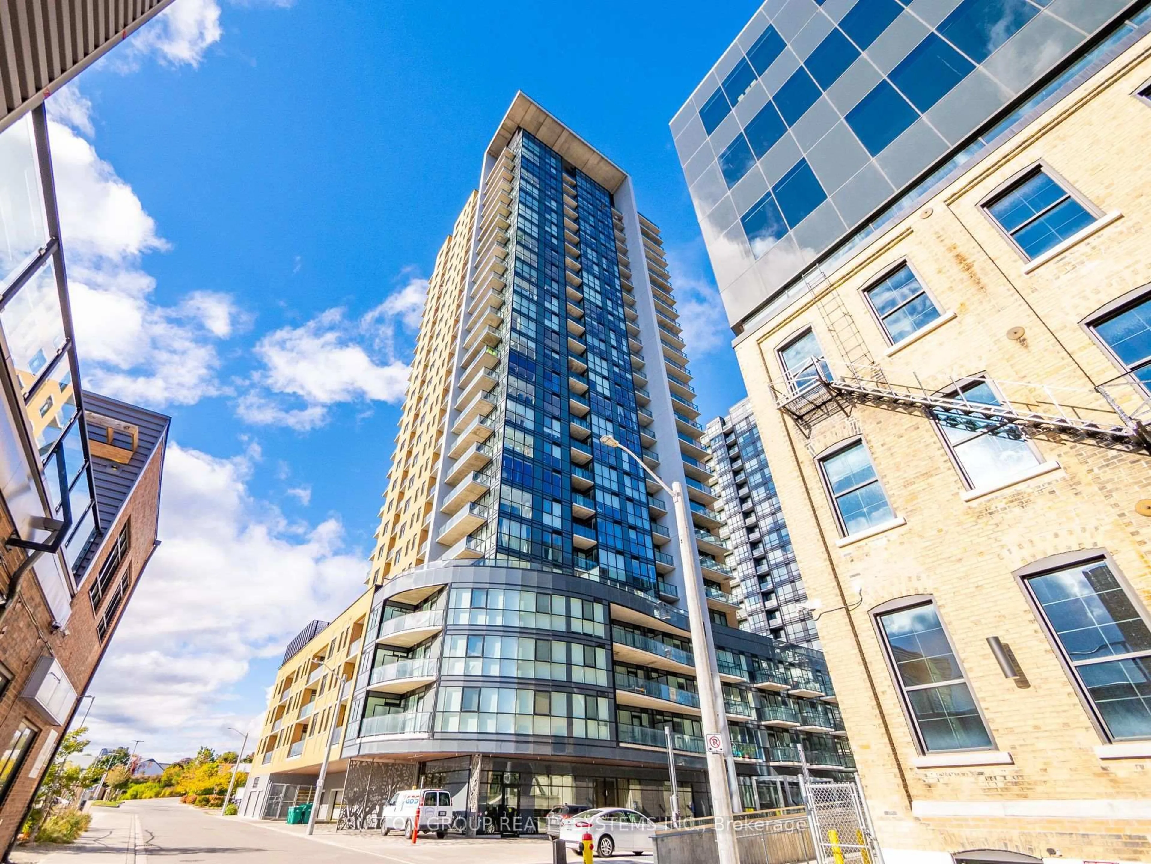 Unknown for 108 Garment St #404, Kitchener Ontario N2G 0E2