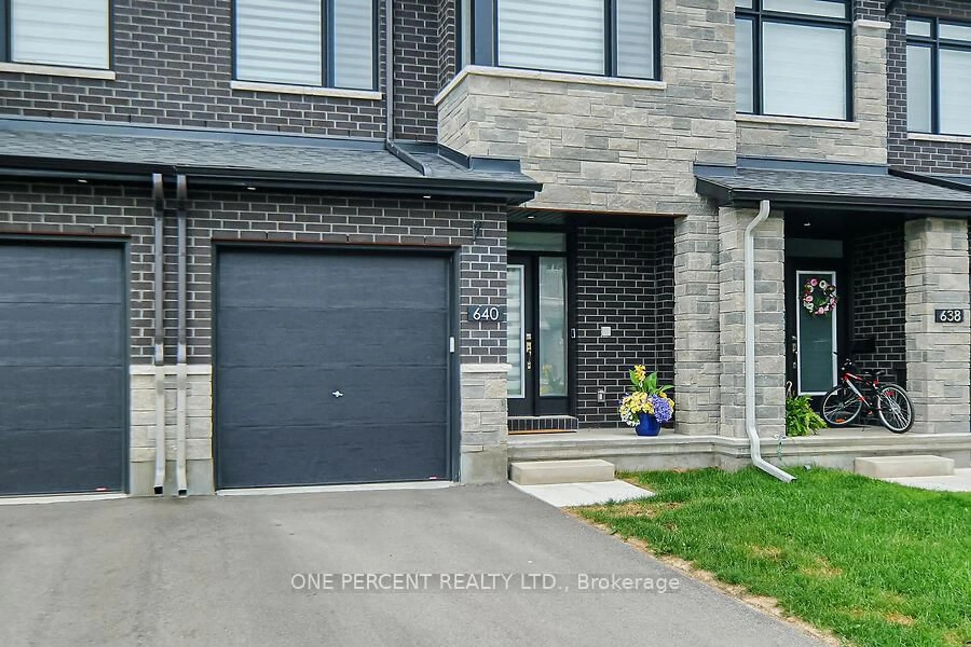 Home with brick exterior material, street for 640 Cordelette Circ, Ottawa Ontario K1W 0P2