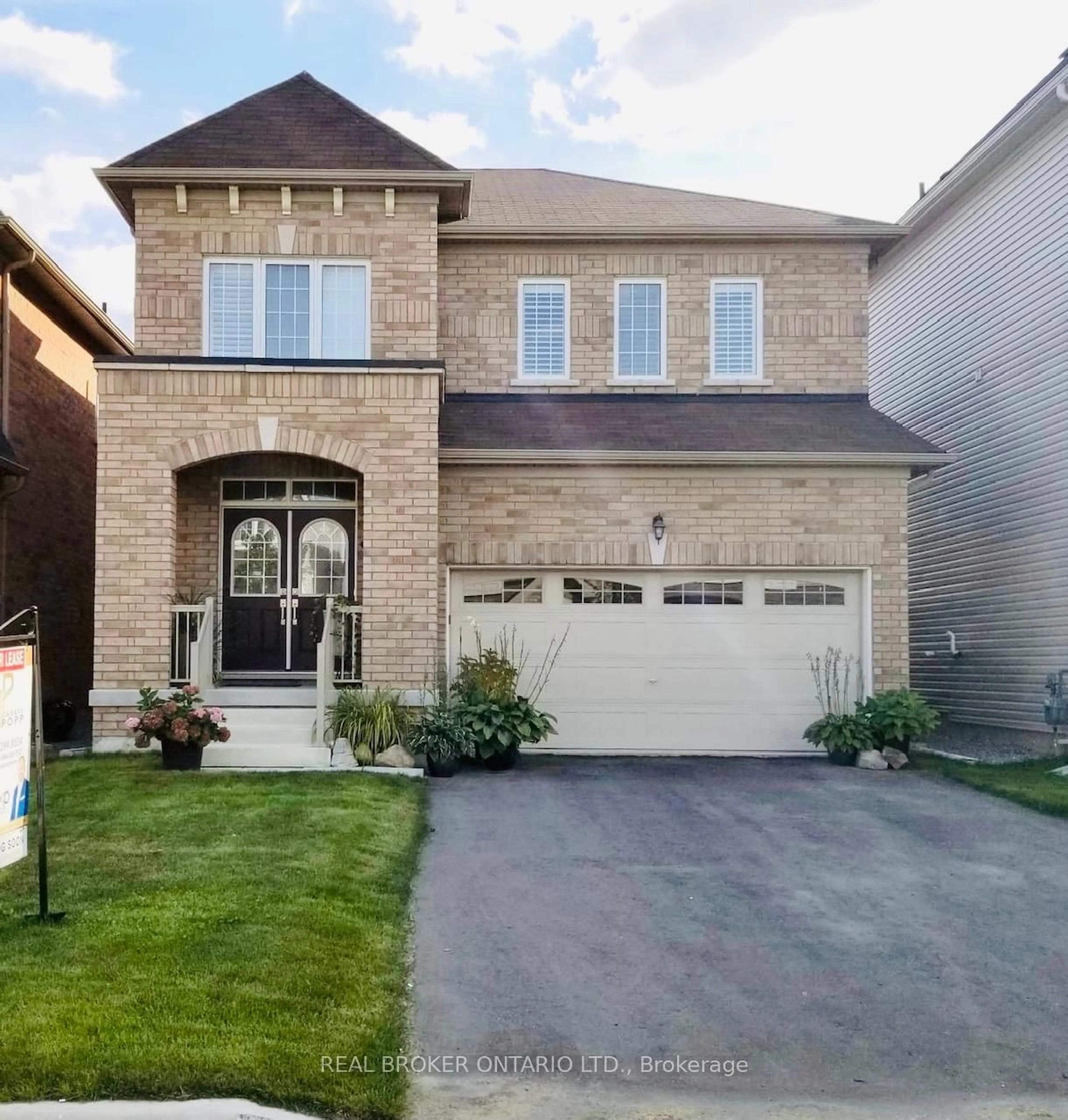 Home with brick exterior material, street for 11 Doreen Dr, Thorold Ontario L3B 0G7