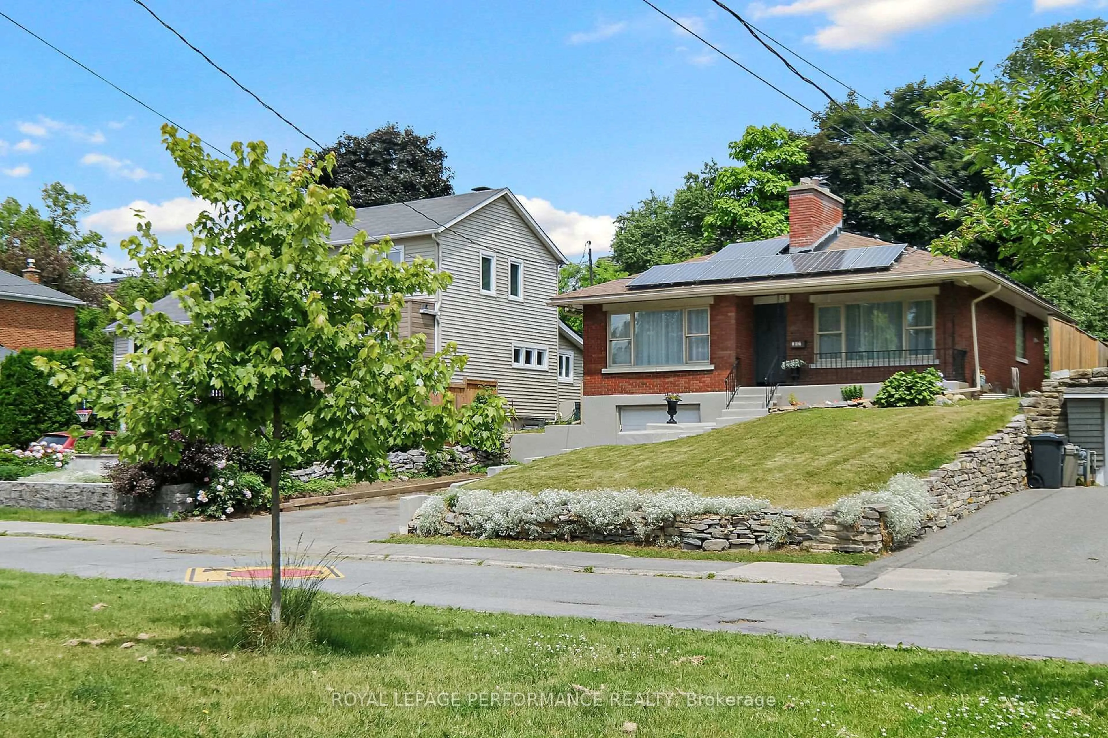 A pic from outside/outdoor area/front of a property/back of a property/a pic from drone, street for 181 Northwestern Ave, Ottawa Ontario K1Y 0M1