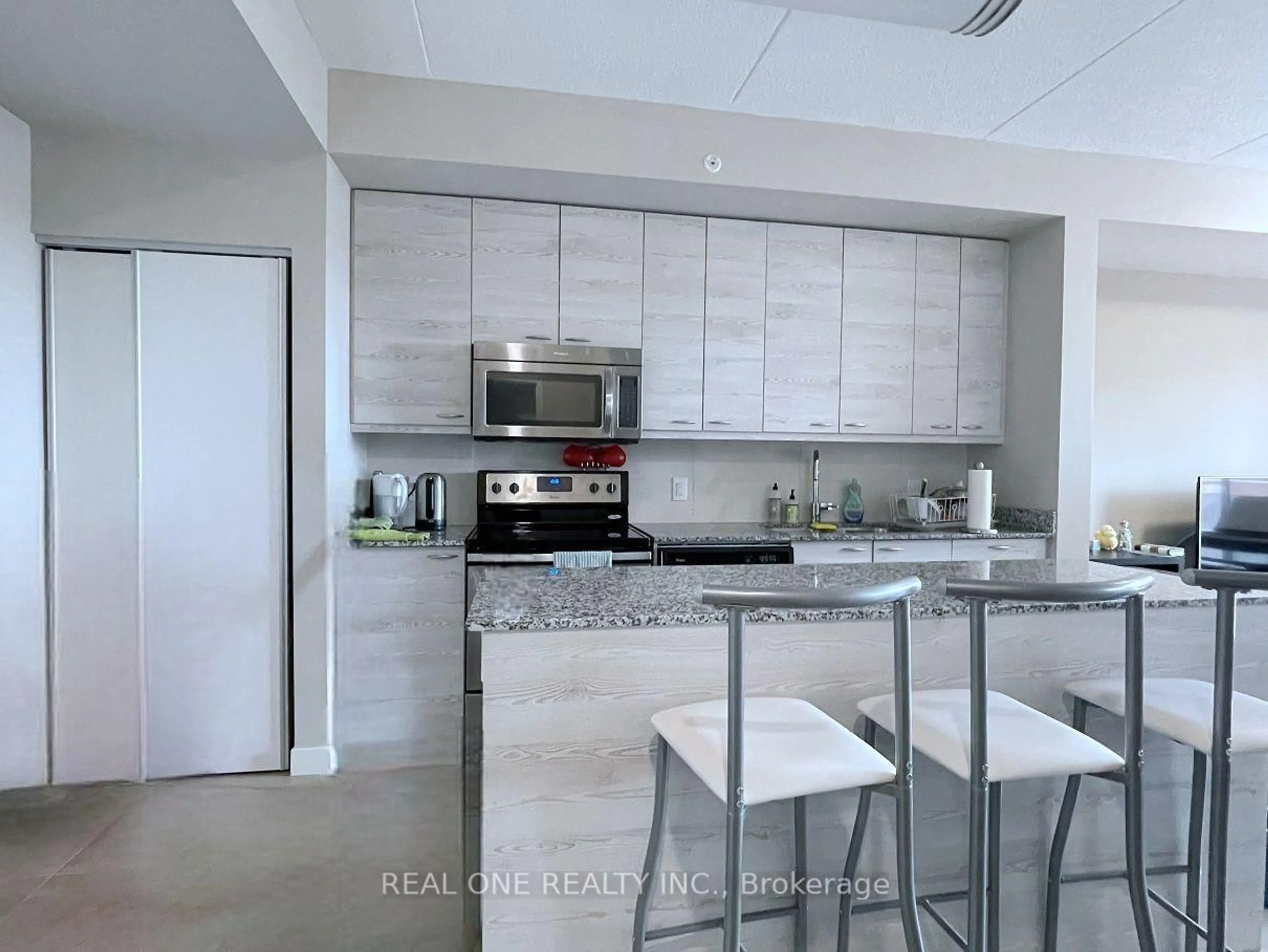 Open concept kitchen, ceramic/tile floor for 280 Lester St #514, Waterloo Ontario N2L 0G2