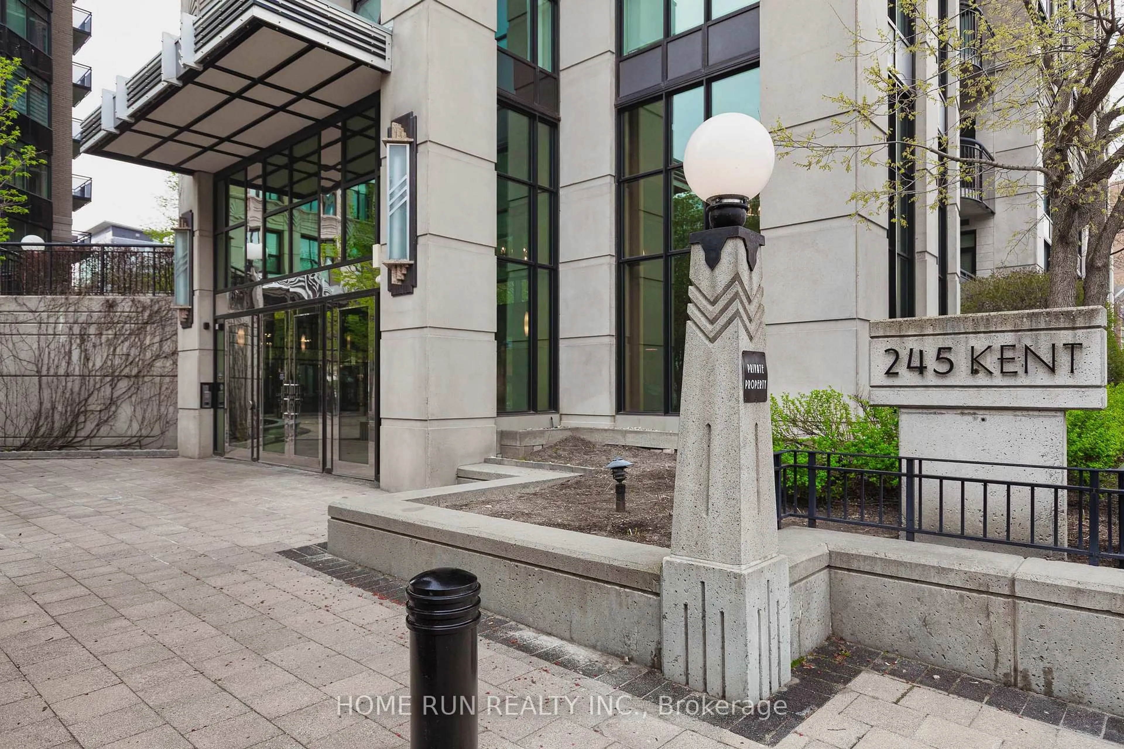 Unknown for 245 Kent St #708, Ottawa Ontario K2P 0A5