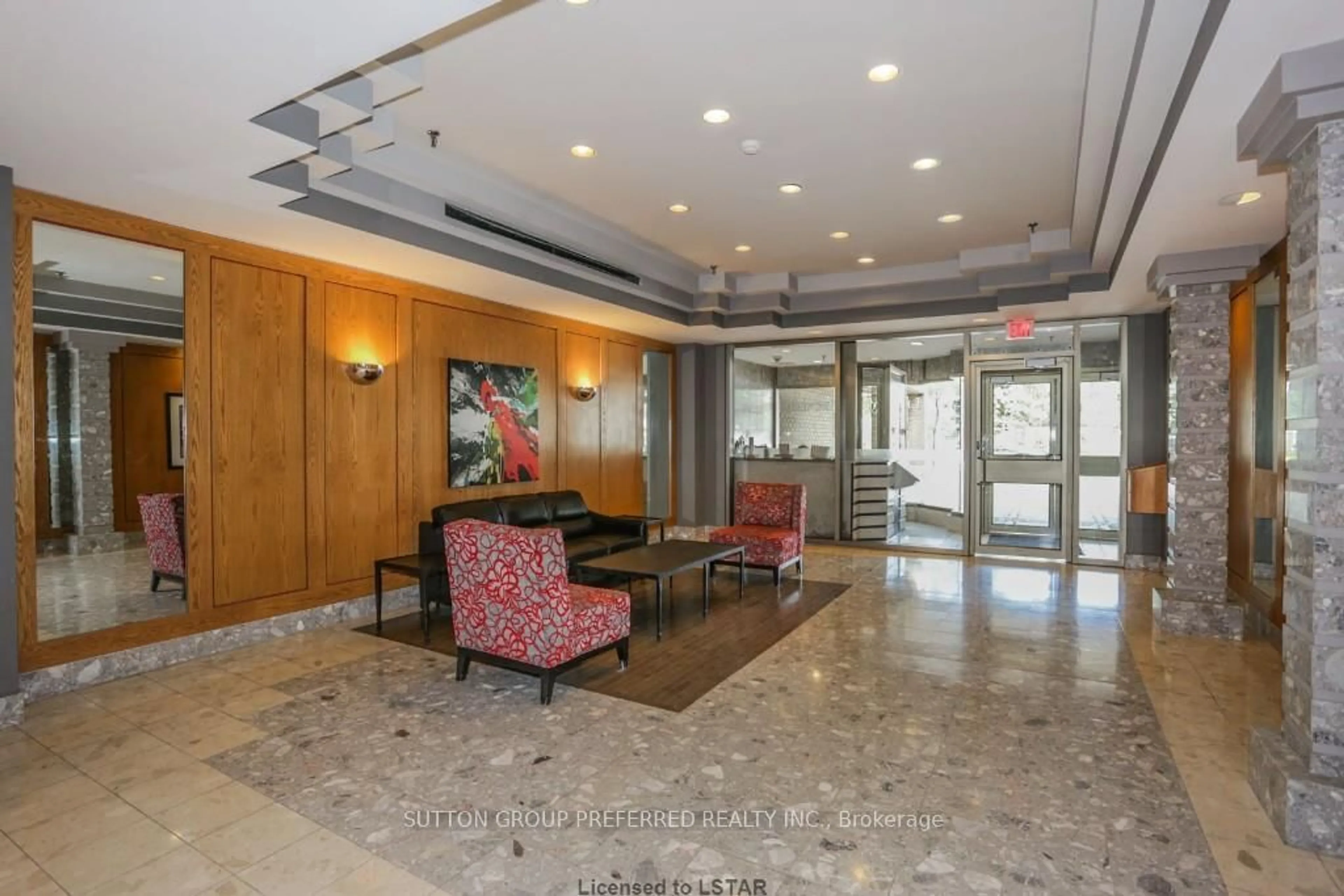 Lobby for 695 Richmond St #1207, London East Ontario N6A 5M8