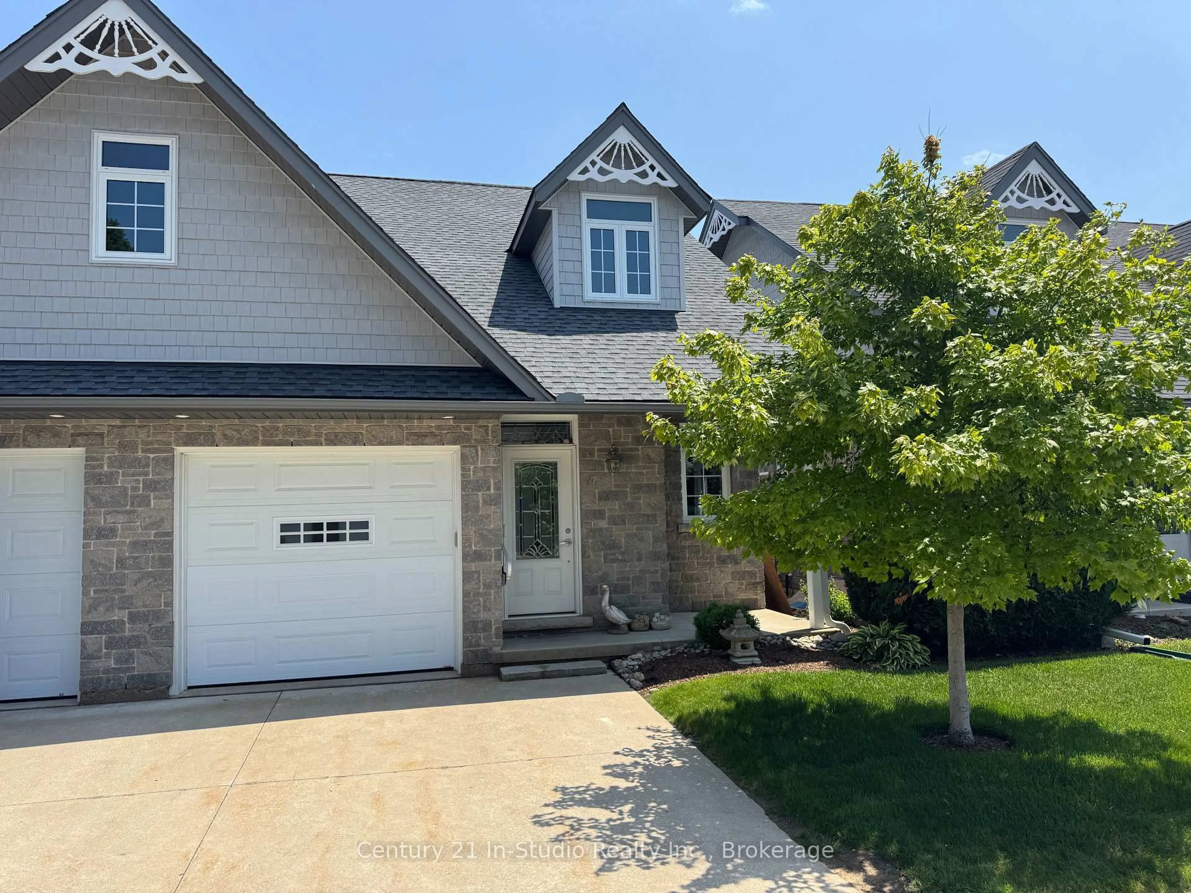 Home with vinyl exterior material, street for 190 Morpeth St #17, Saugeen Shores Ontario N0H 2L0