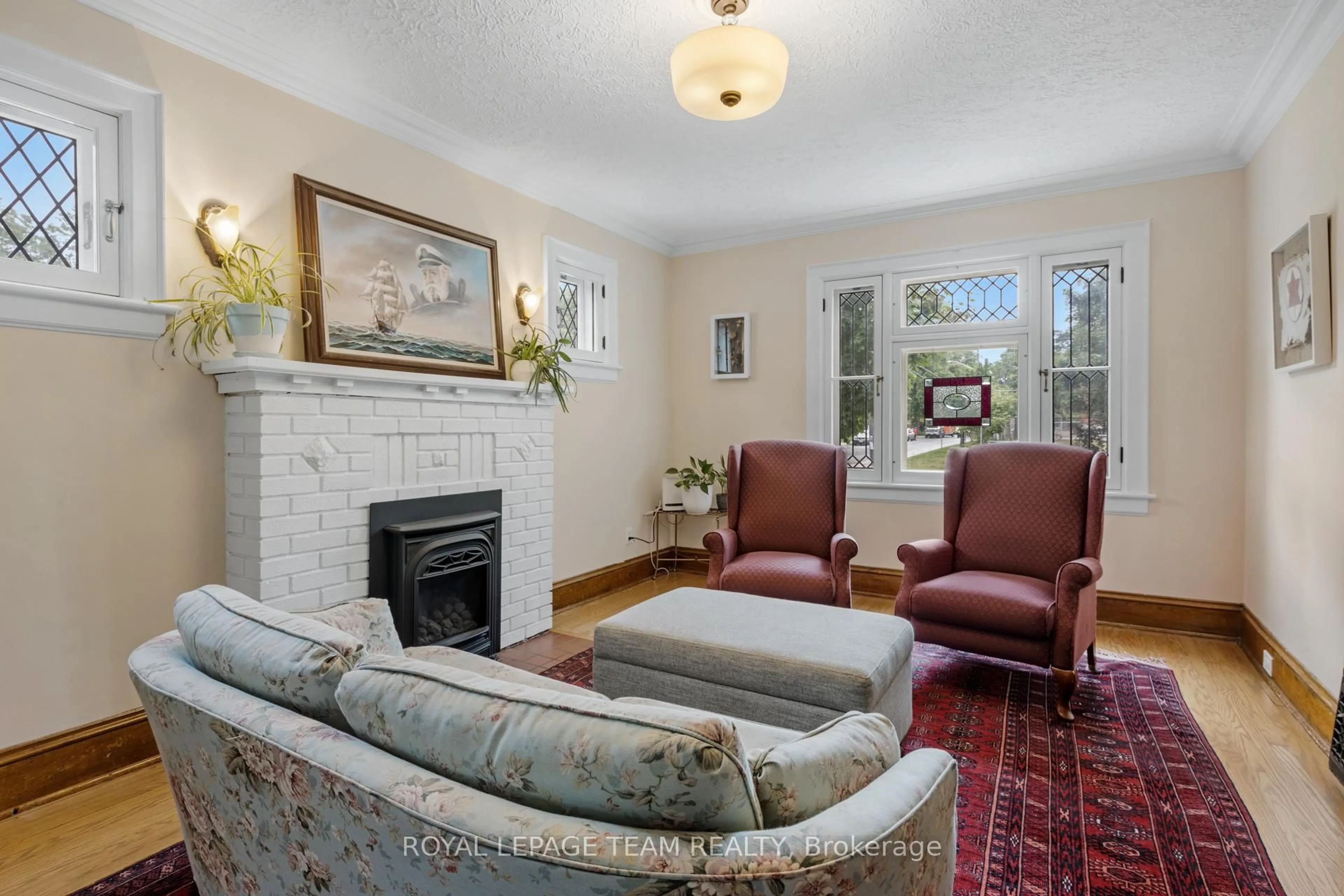 Living room with furniture, unknown for 97B Clarendon Ave, Ottawa Ontario K1Y 0P8