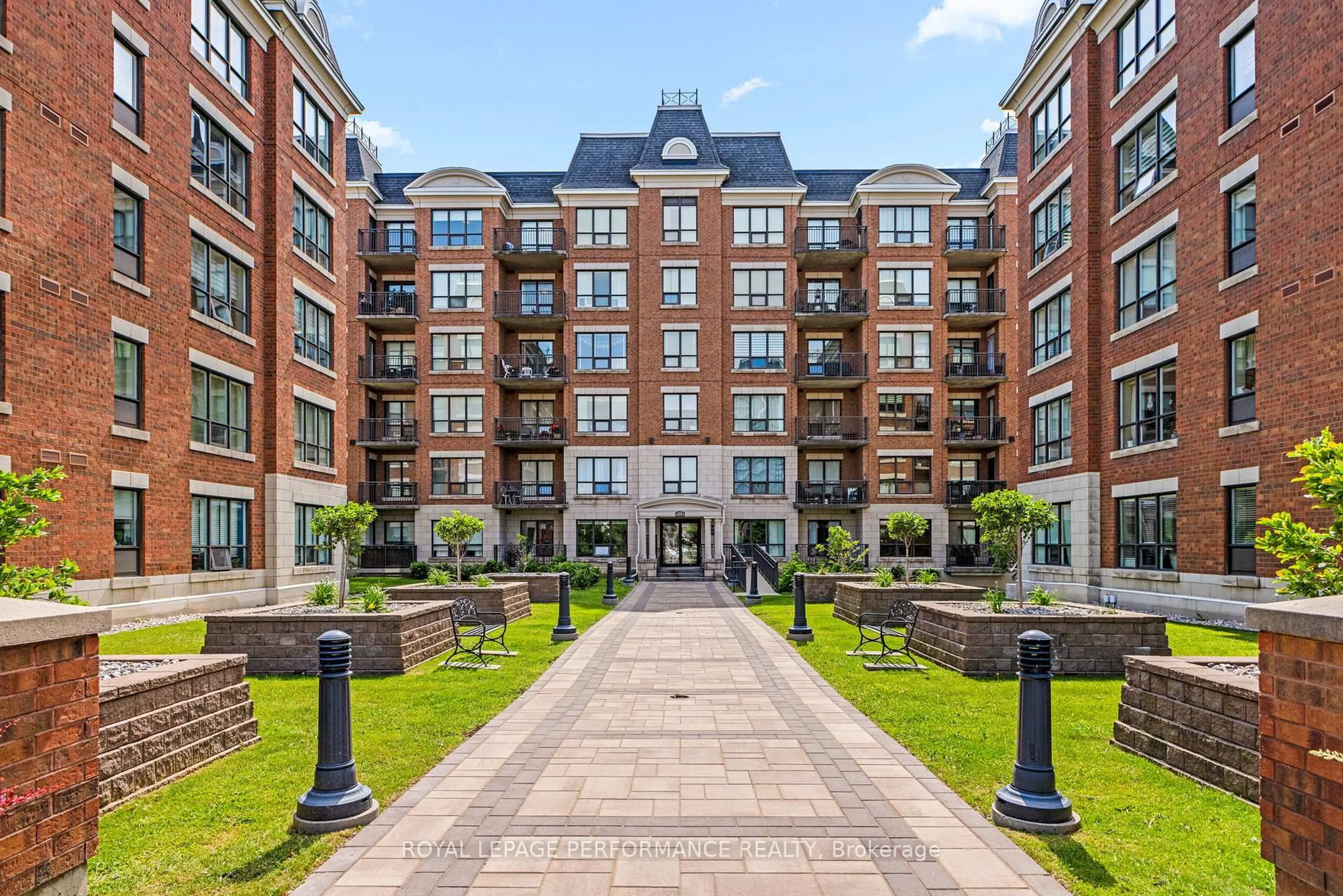 Unknown for 955 Beauparc Private #610, Ottawa Ontario K1J 0A1
