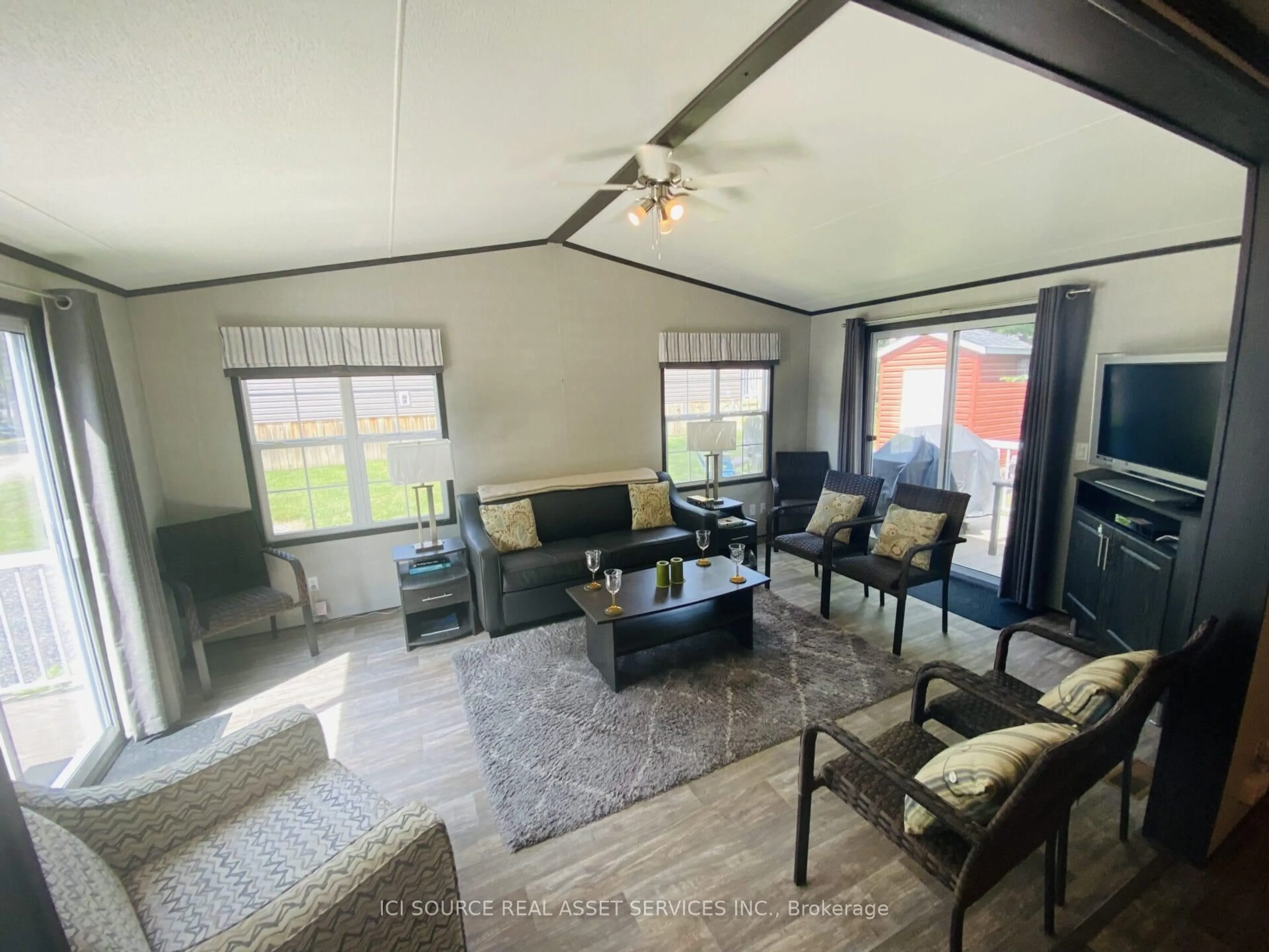 Living room with furniture, unknown for 1082 Shamrock Marina Rd #SMR167, Gravenhurst Ontario P0E 1N0