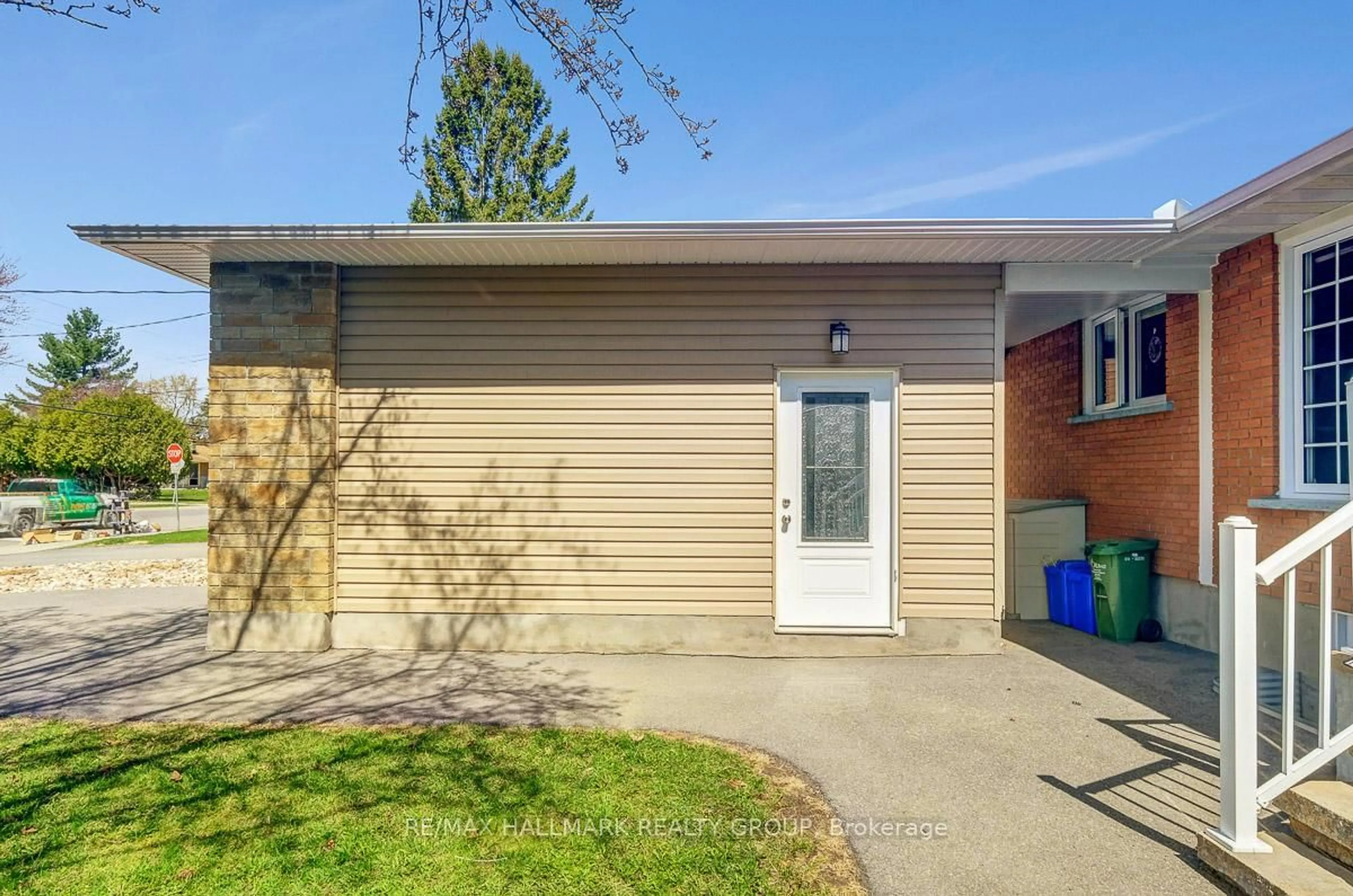 Home with vinyl exterior material, street for 2565 Page Rd, Ottawa Ontario K1W 1E5