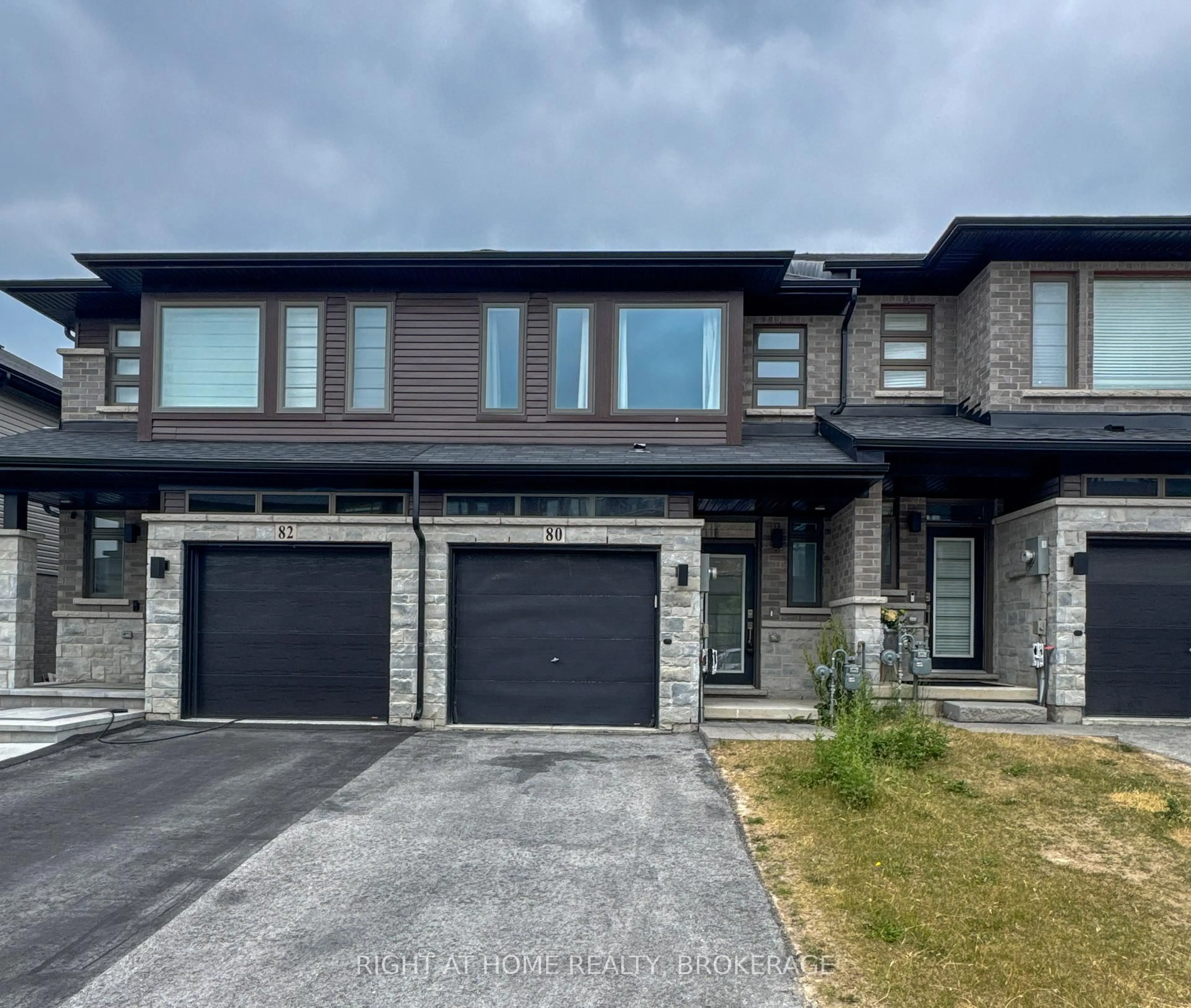 Home with brick exterior material, street for 80 Soho St, Hamilton Ontario L8J 0L4