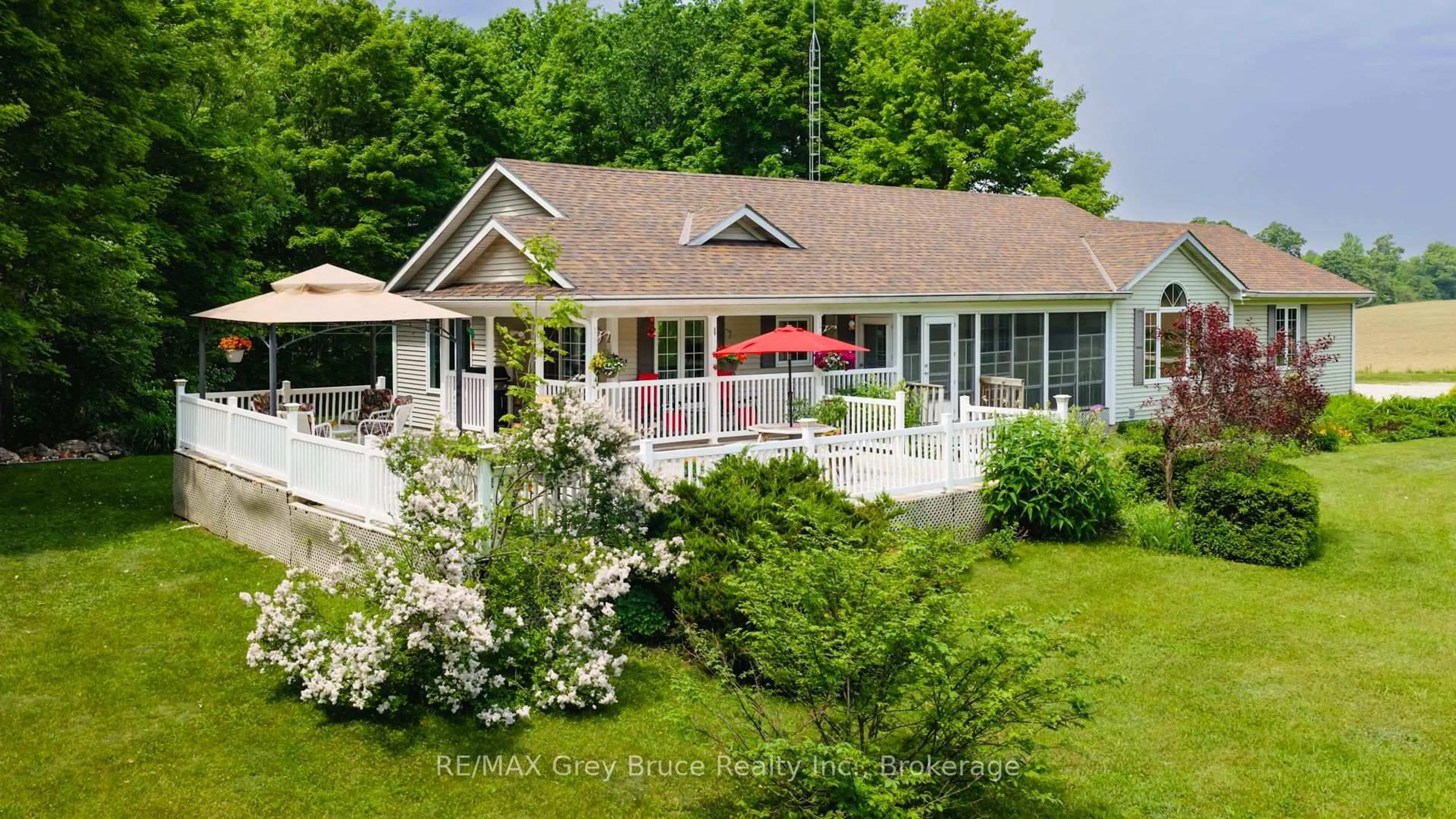 A pic from outside/outdoor area/front of a property/back of a property/a pic from drone, water/lake/river/ocean view for 720291 20 Sdrd, Chatsworth Ontario N0H 1R0