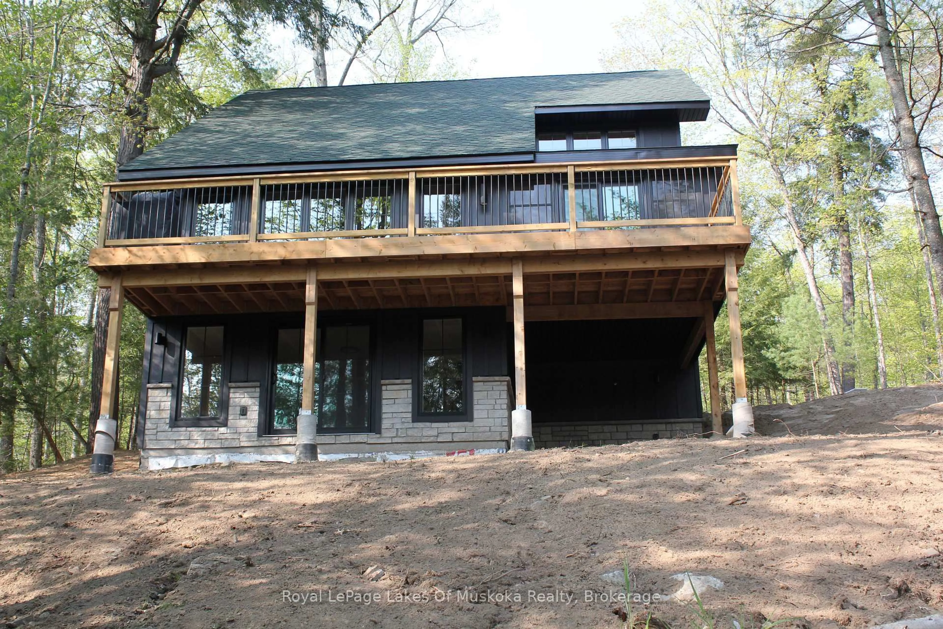 Home with vinyl exterior material, unknown for 204 Wurm Rd, Magnetawan Ontario P0A 1P0
