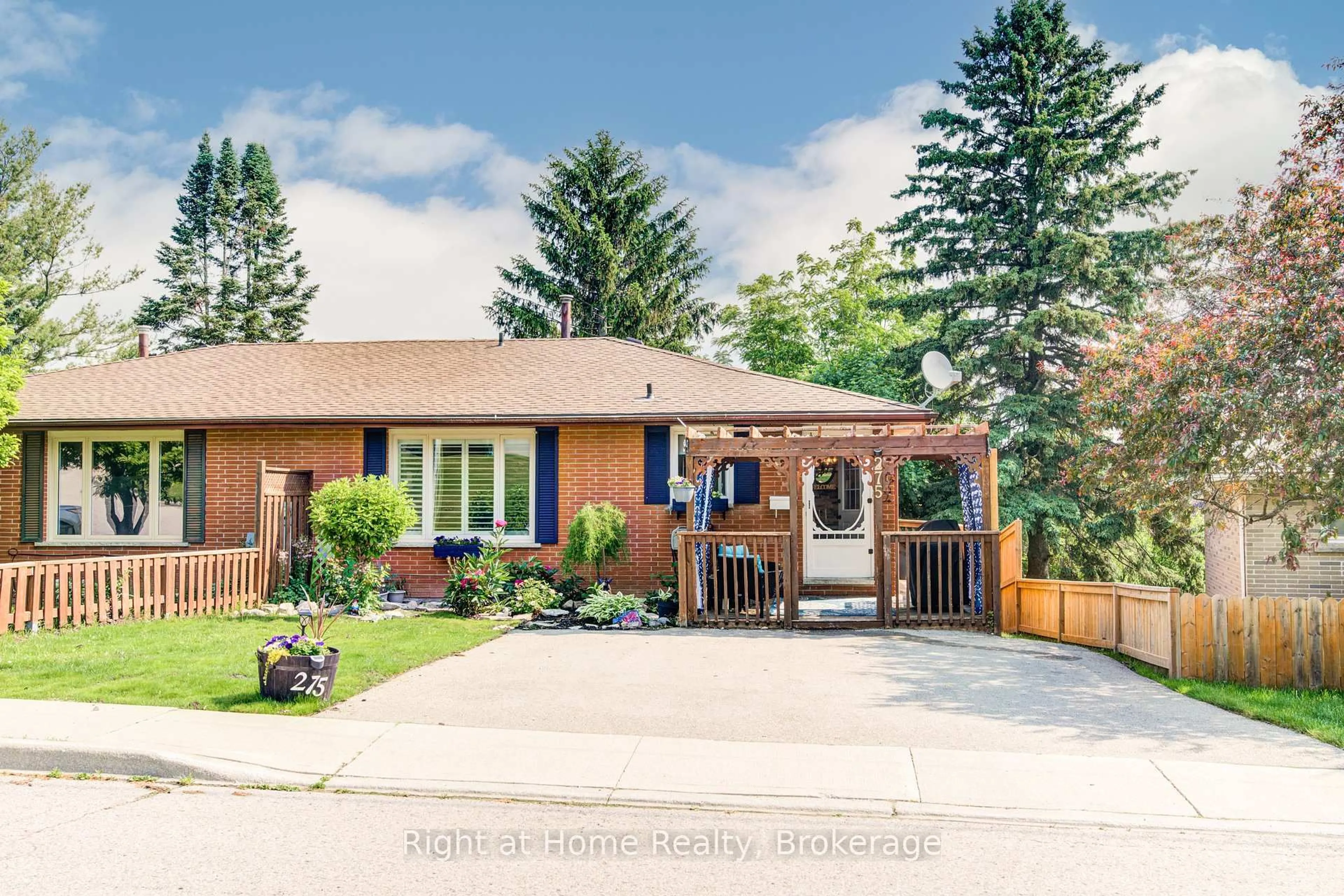 Home with brick exterior material, street for 275 Hillside Dr, Woodstock Ontario N4S 2T9