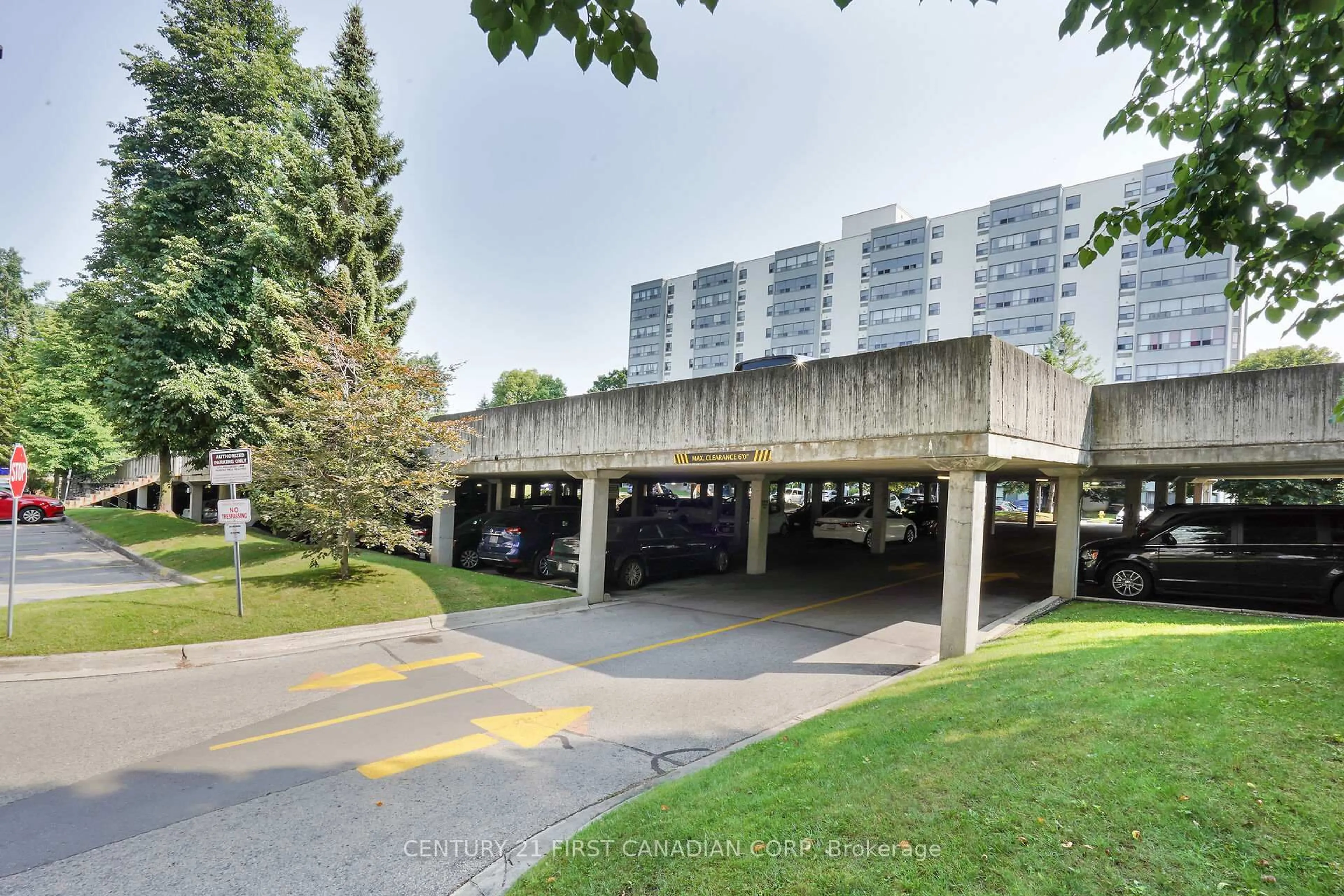 Unknown for 570 Proudfoot Lane #105, London North Ontario N6H 4Z1