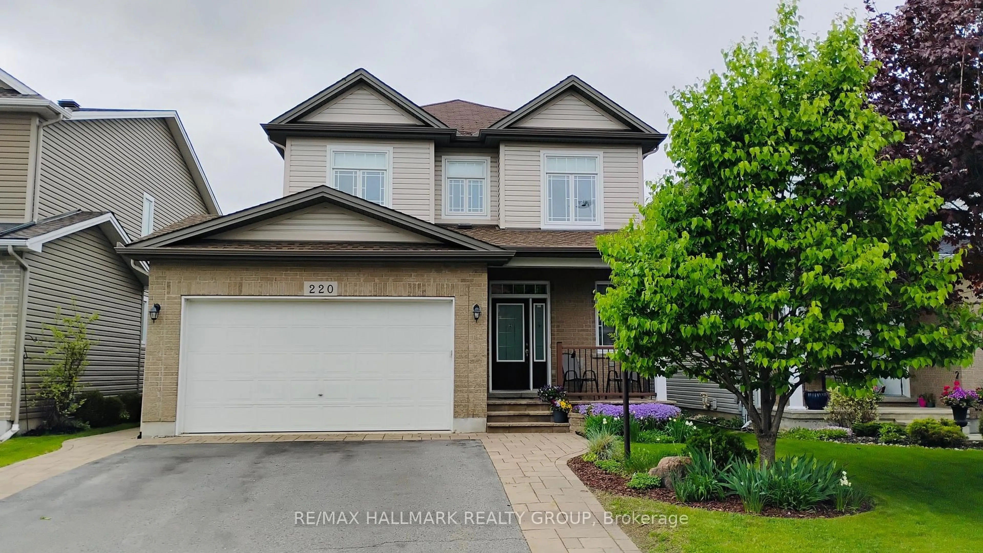 Unknown for 220 Celtic Ridge Cres, Ottawa Ontario K2W 0C1