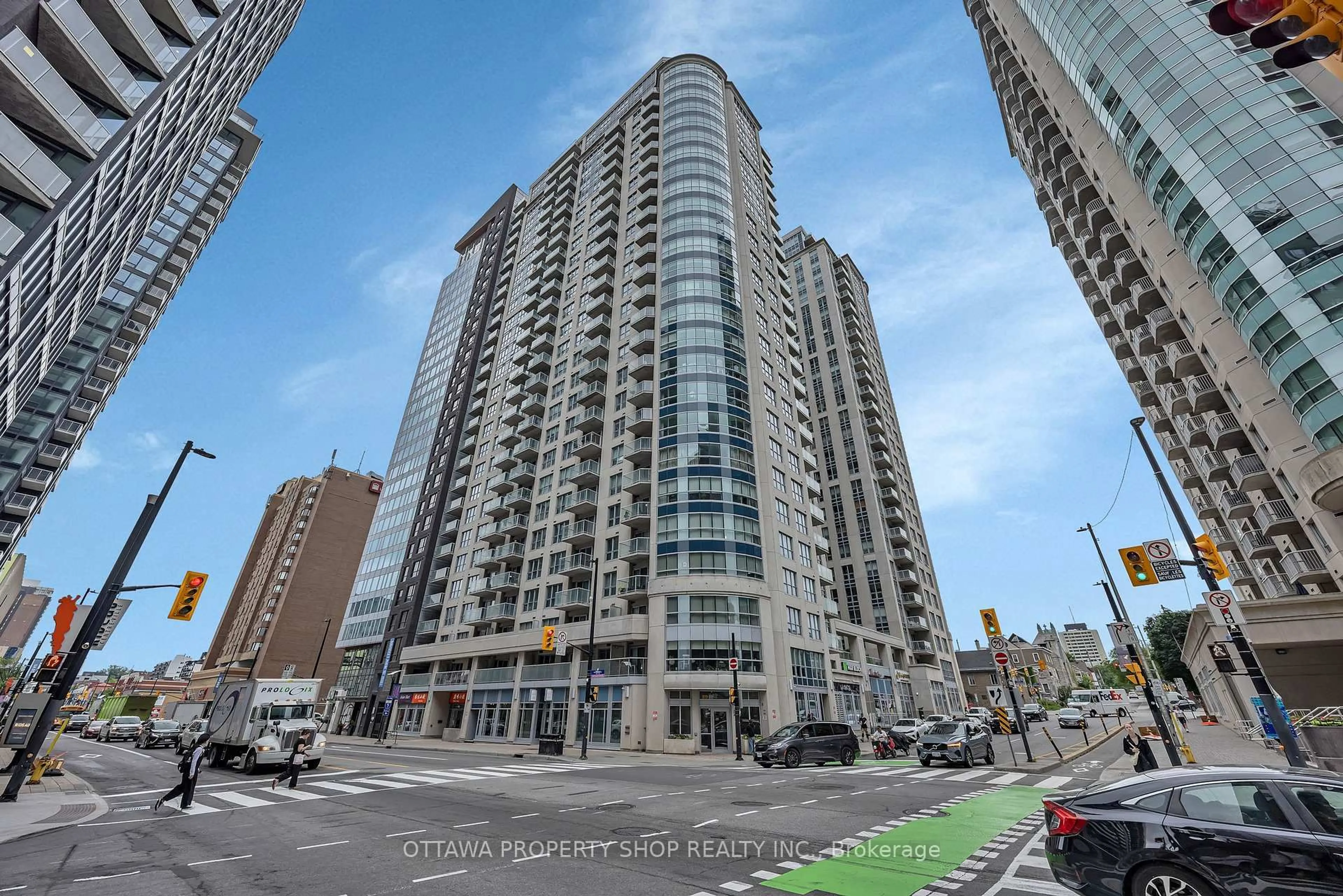Unknown for 242 Rideau St #1209, Ottawa Ontario K1N 0B7