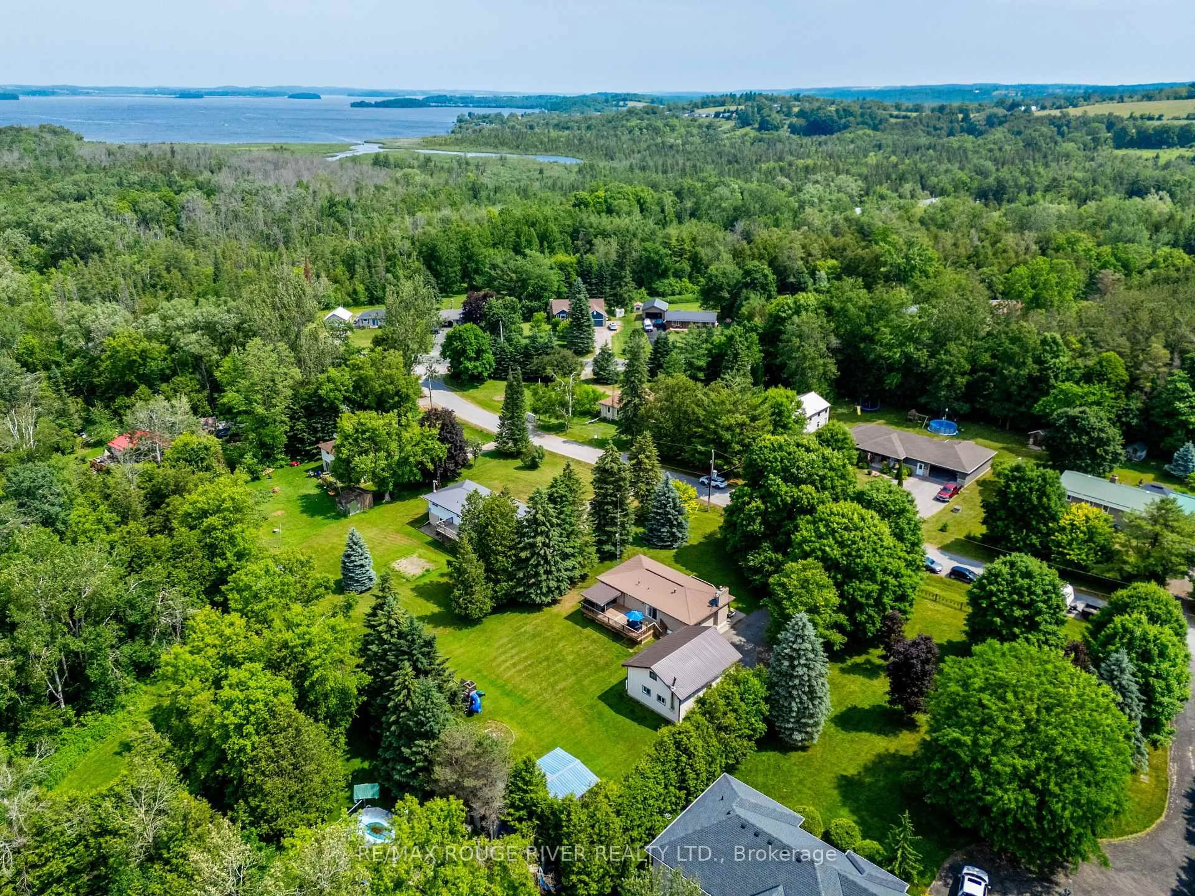 A pic from outside/outdoor area/front of a property/back of a property/a pic from drone, water/lake/river/ocean view for 5274 Hillview Dr, Hamilton Township Ontario K0K 2H0
