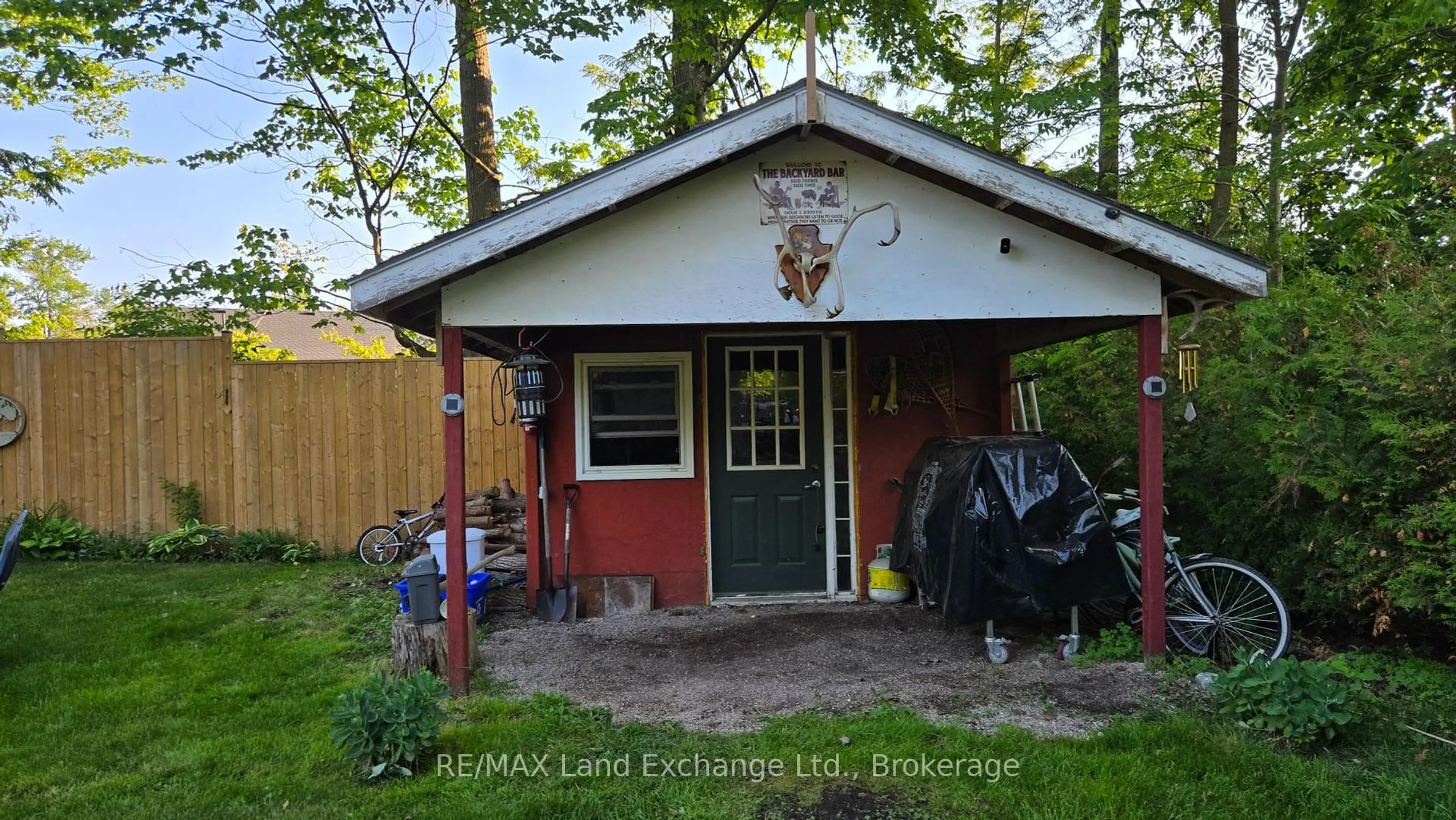 Shed for 306 Ojibwa Tr, Huron-Kinloss Ontario N2Z 2X3