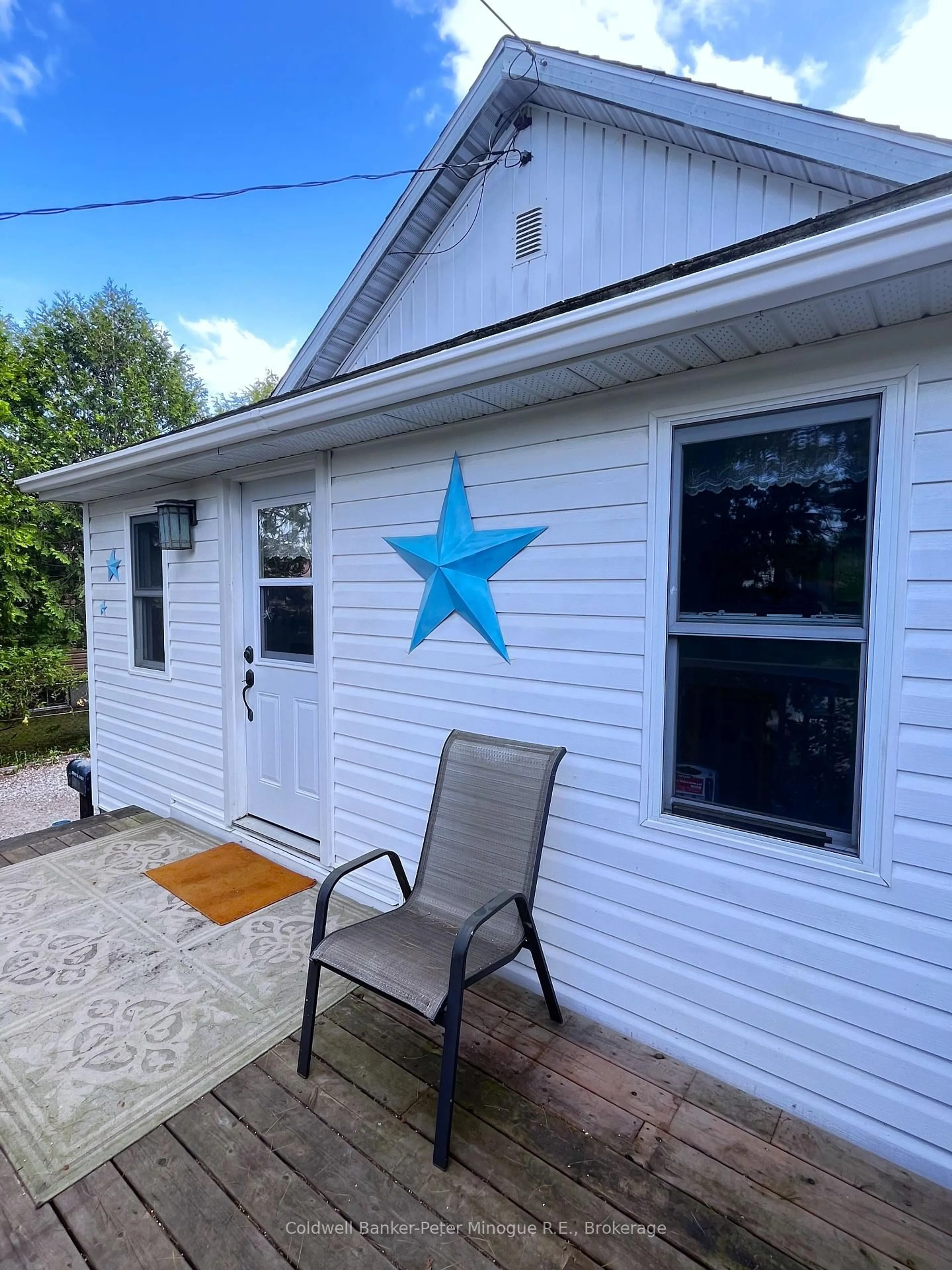Home with vinyl exterior material, street for 315 Dudley Ave, North Bay Ontario P1B 7A4