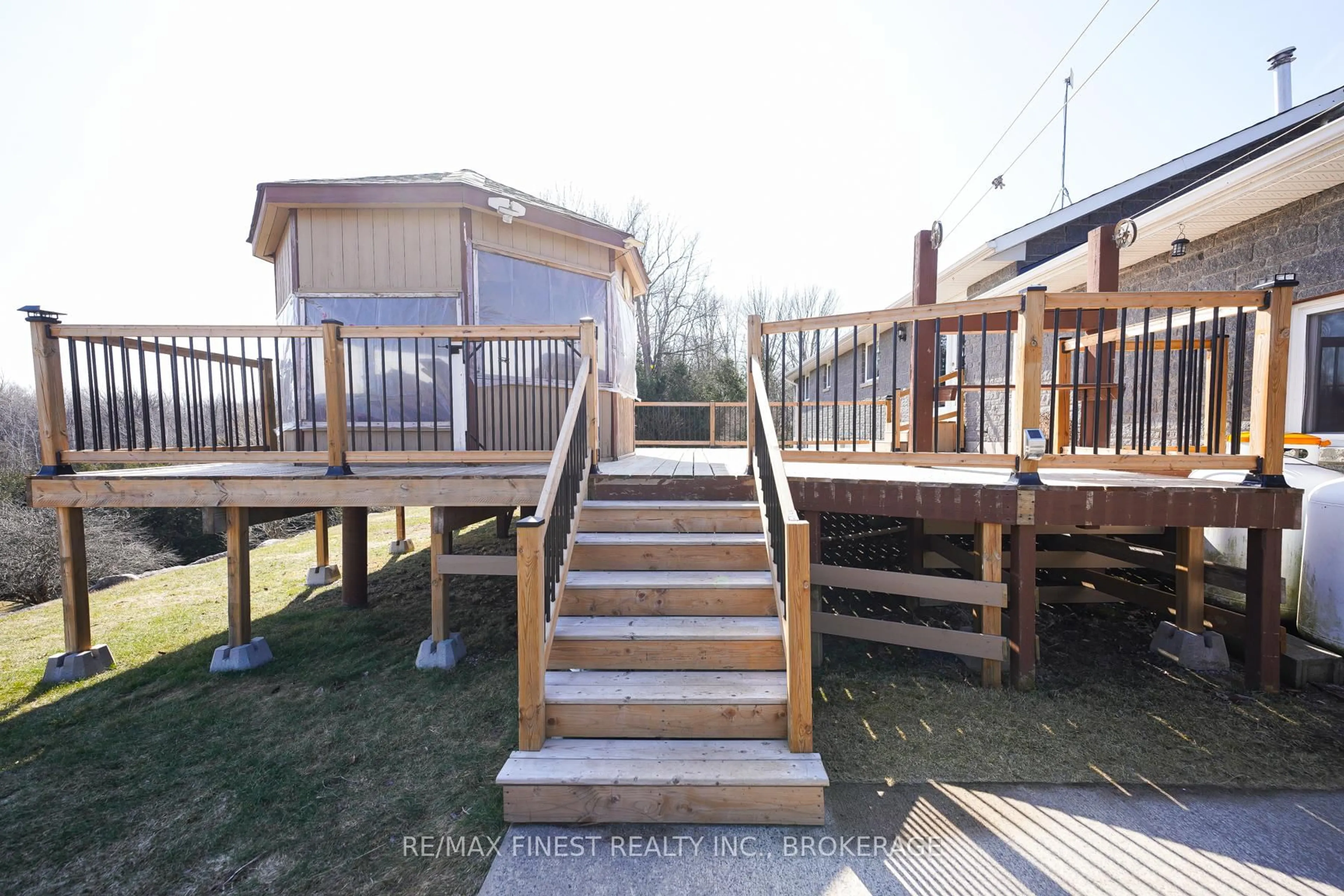 Patio, unknown for 191 Emerson Rd, Belleville Ontario K0K 2Y0